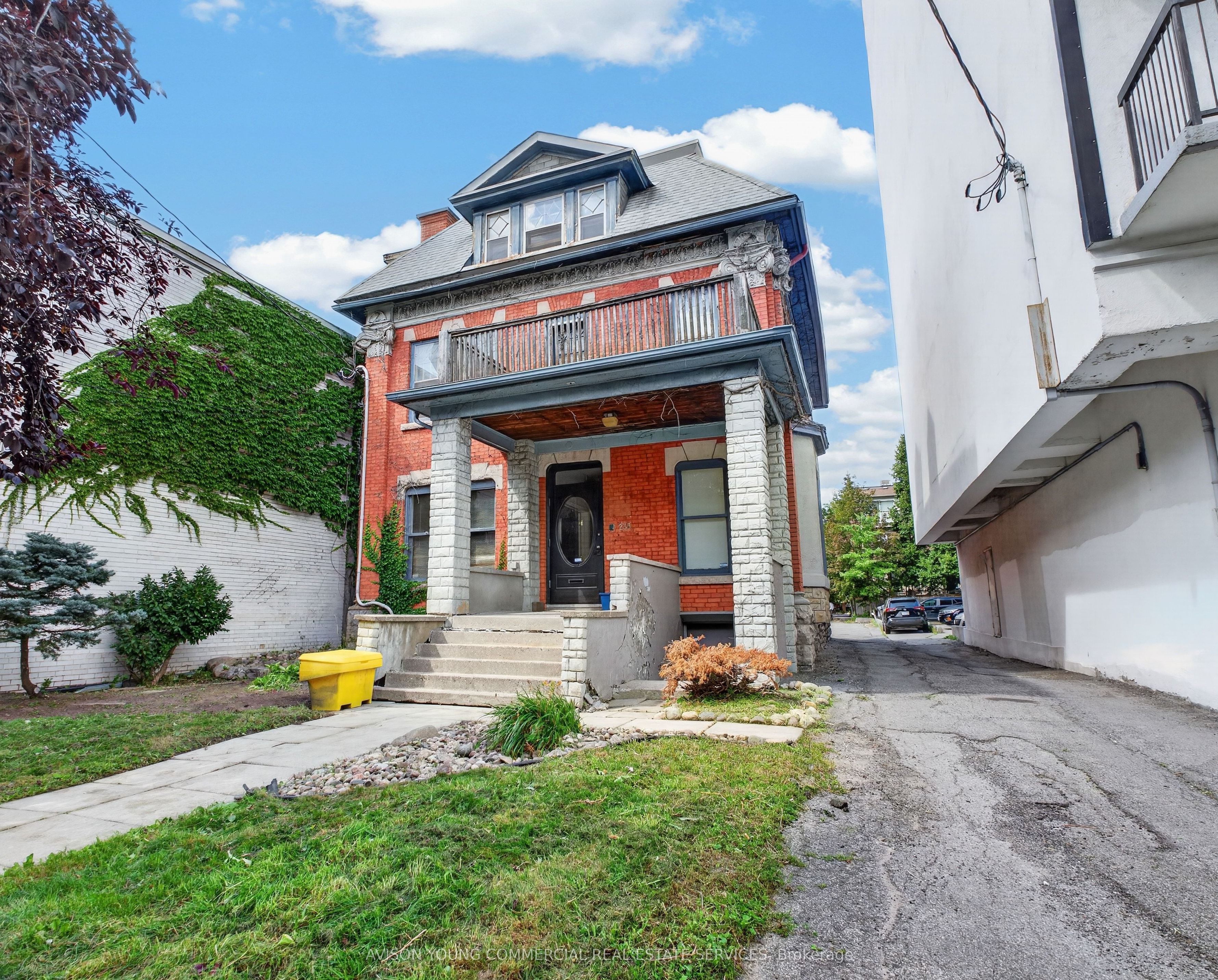 233 Argyle Avenue