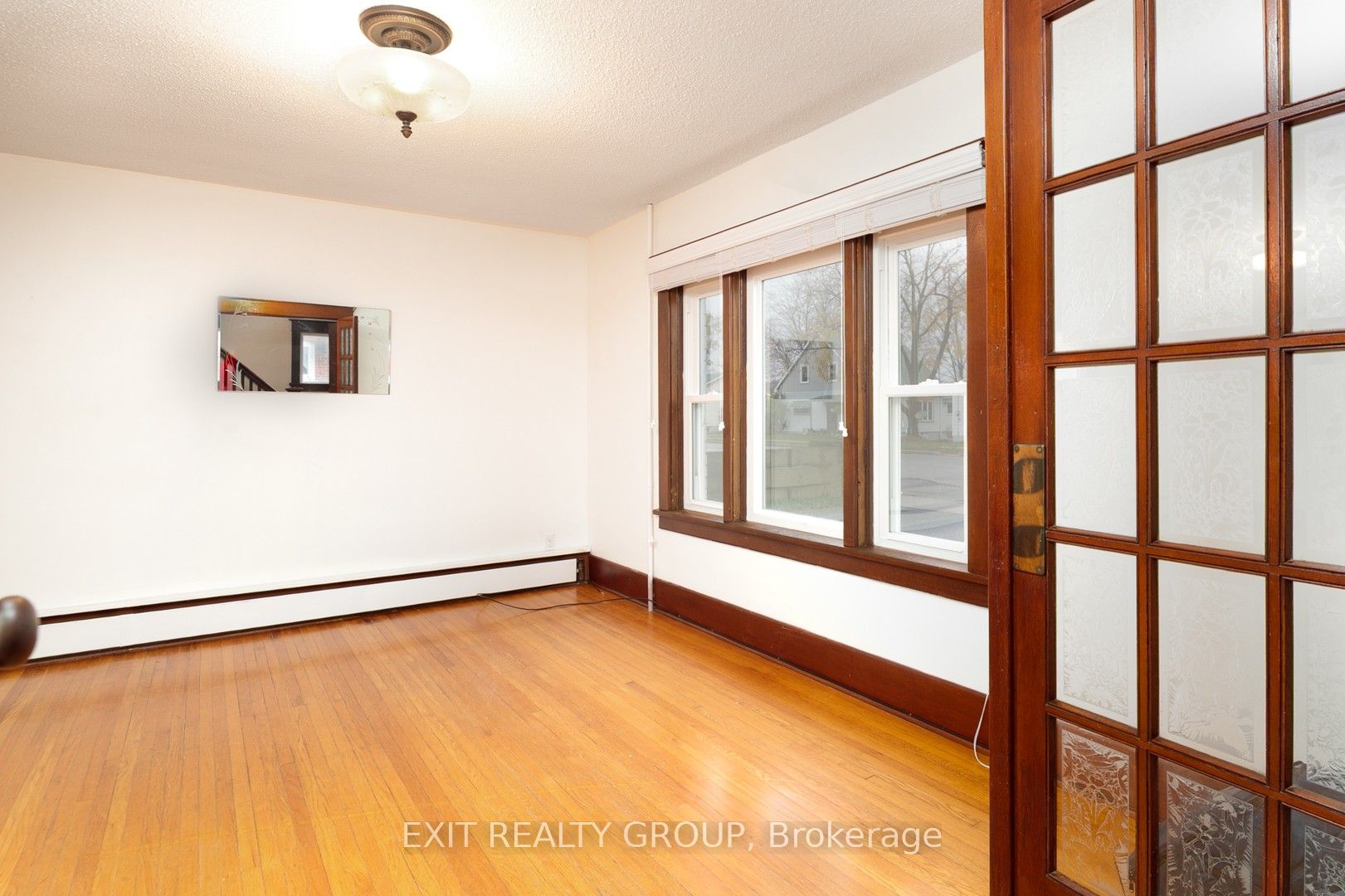 92 Byron Street Property Photo 5