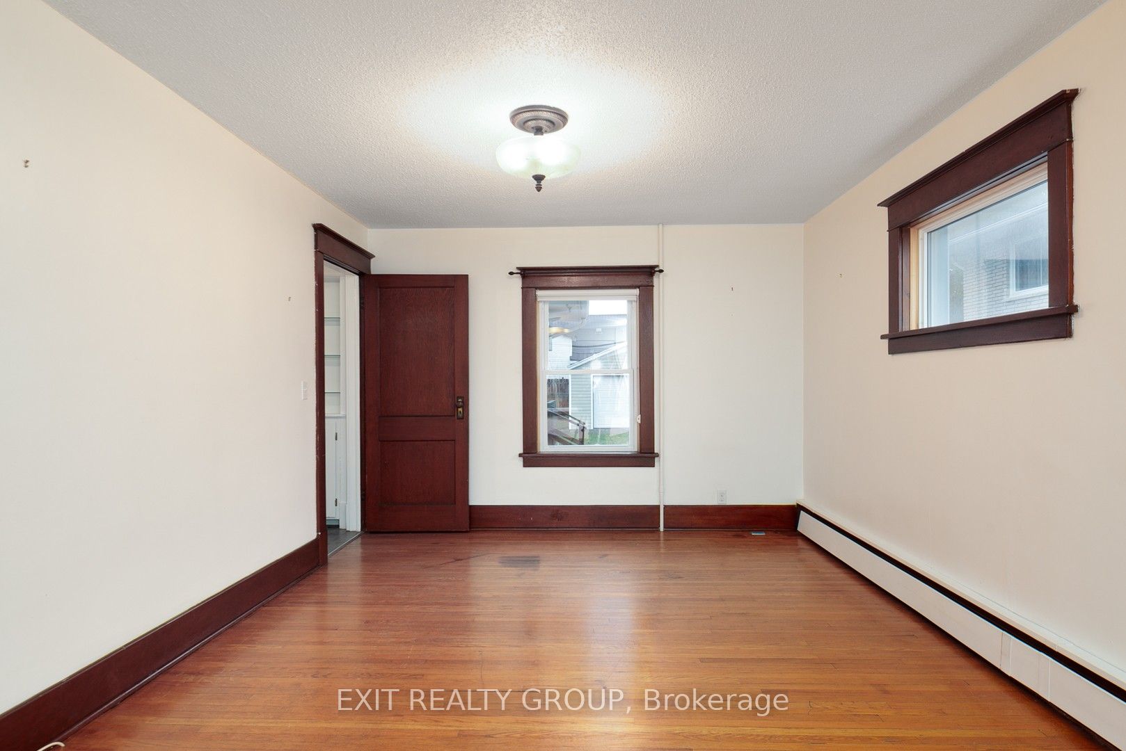 92 Byron Street Property Photo 8