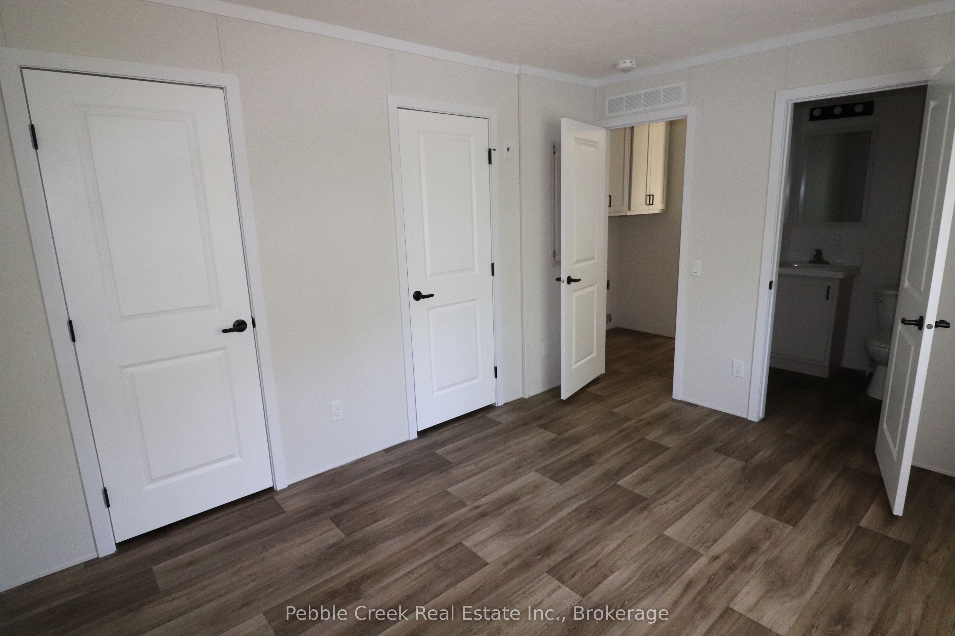 7 Sutton Drive Property Photo 14