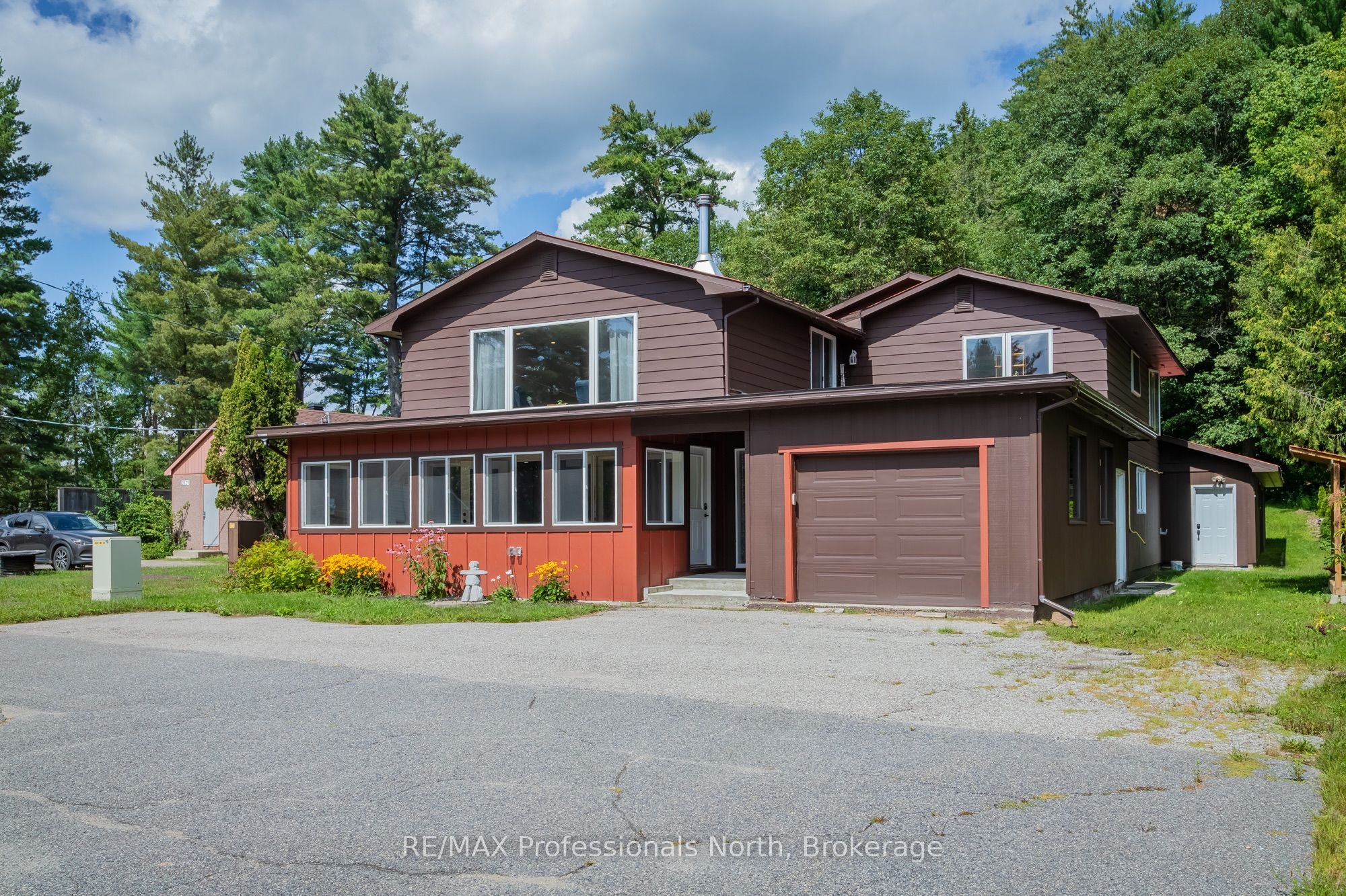 2831 60 Highway Property Photo 1