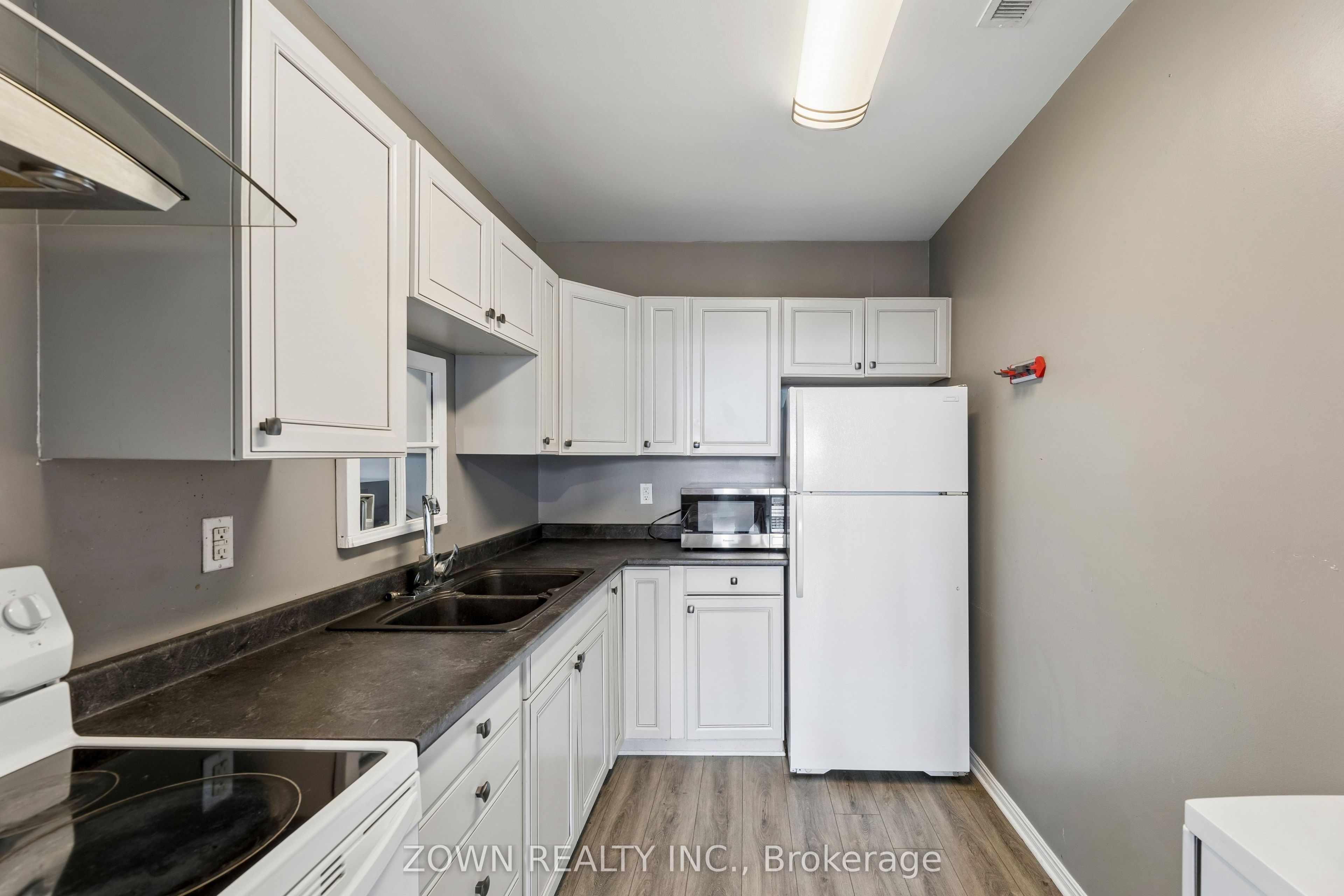 389 Dundas Street 2205 Property Photo 11