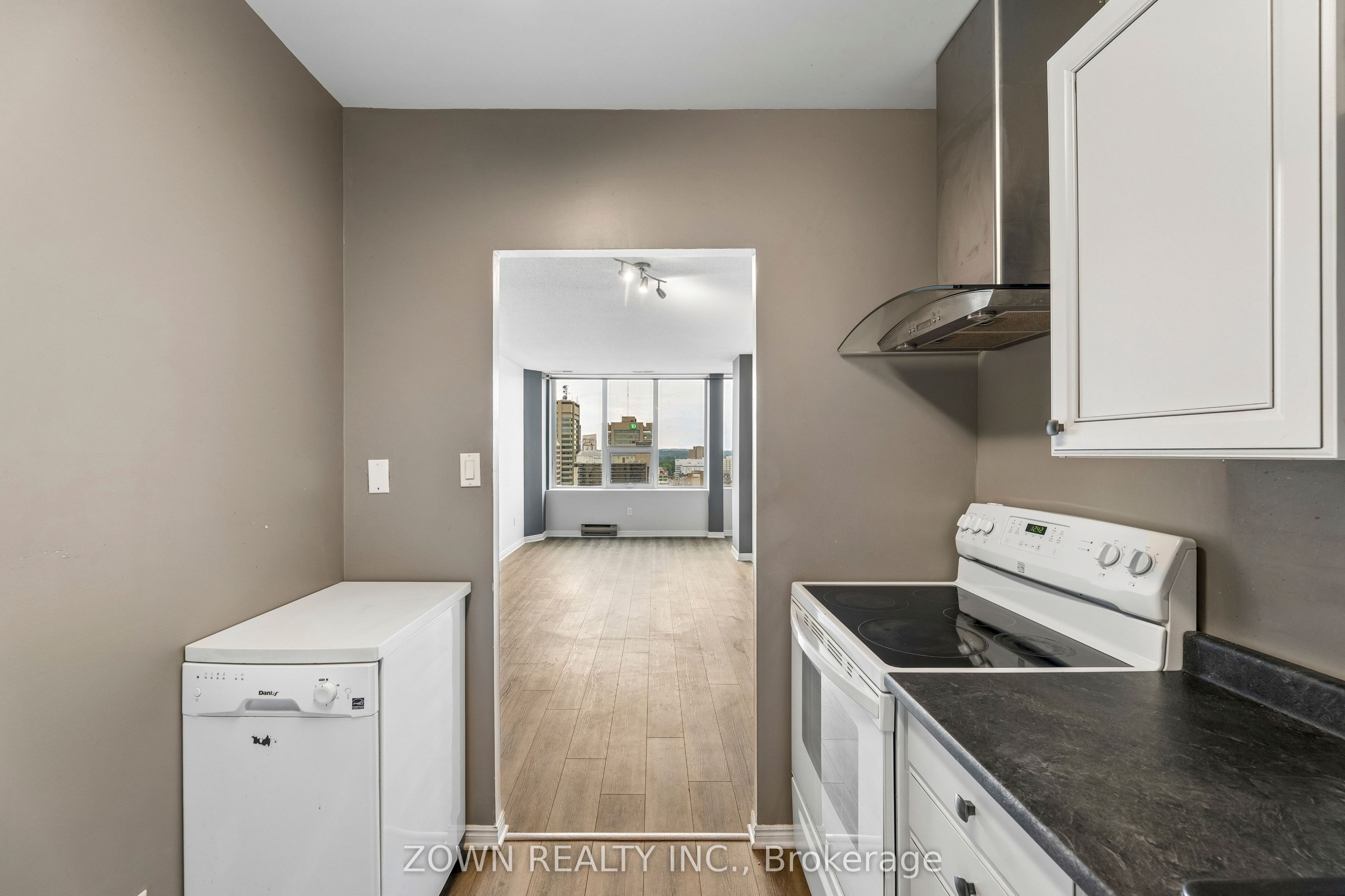 389 Dundas Street 2205 Property Photo 12