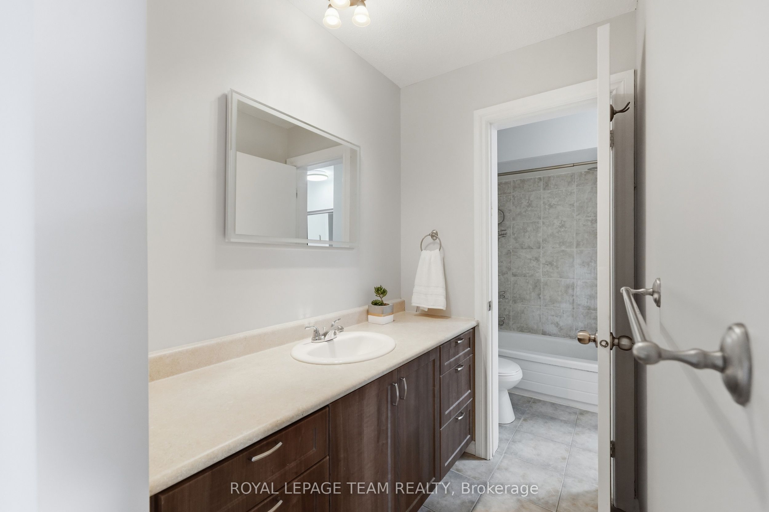 304 Valade Crescent Property Photo 25