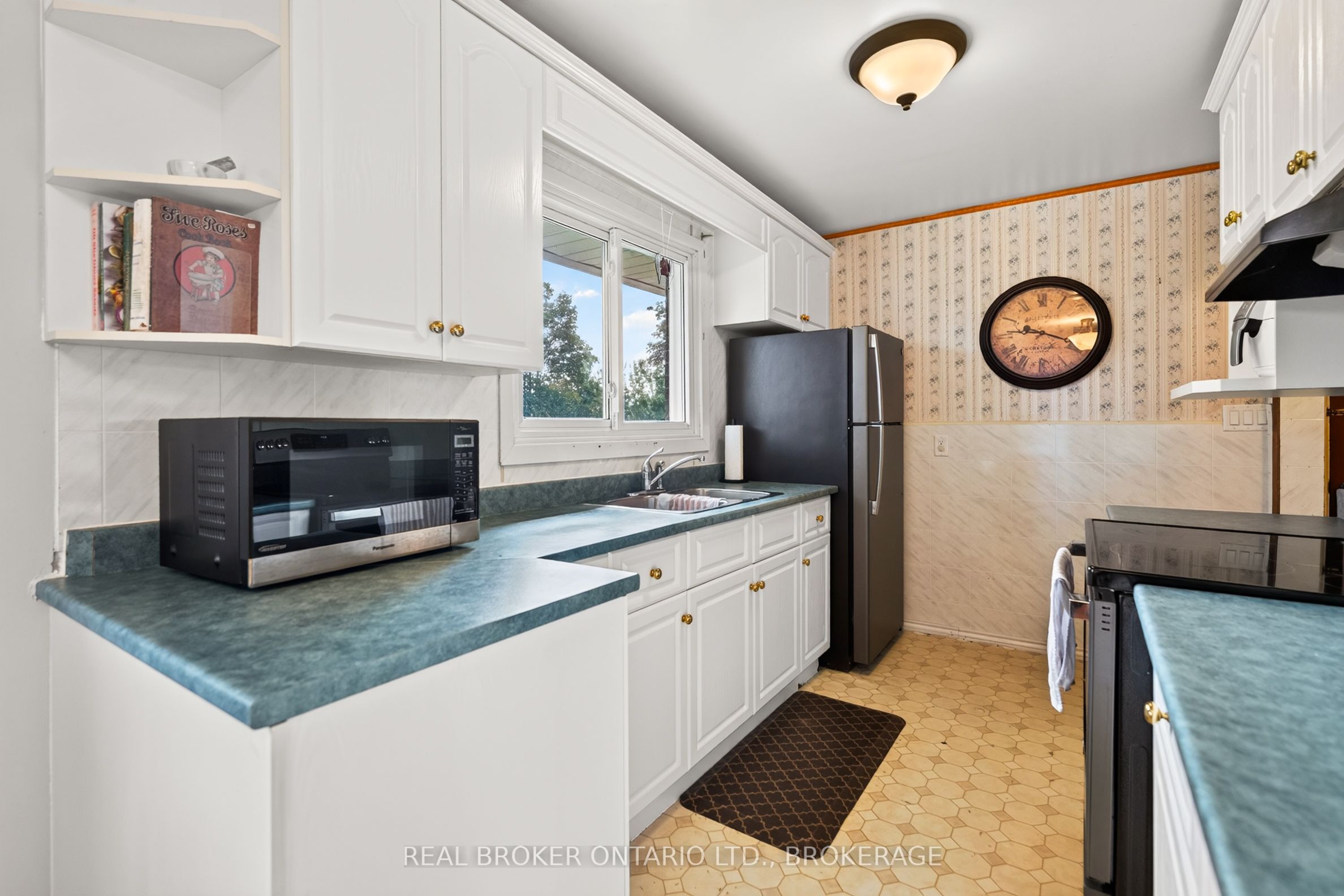 283 Camden Road Property Photo 11