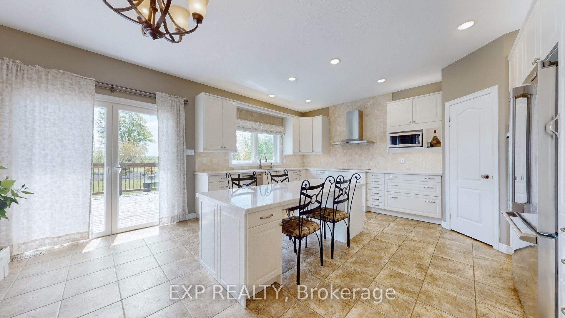42 Somerville Crescent Property Photo 14