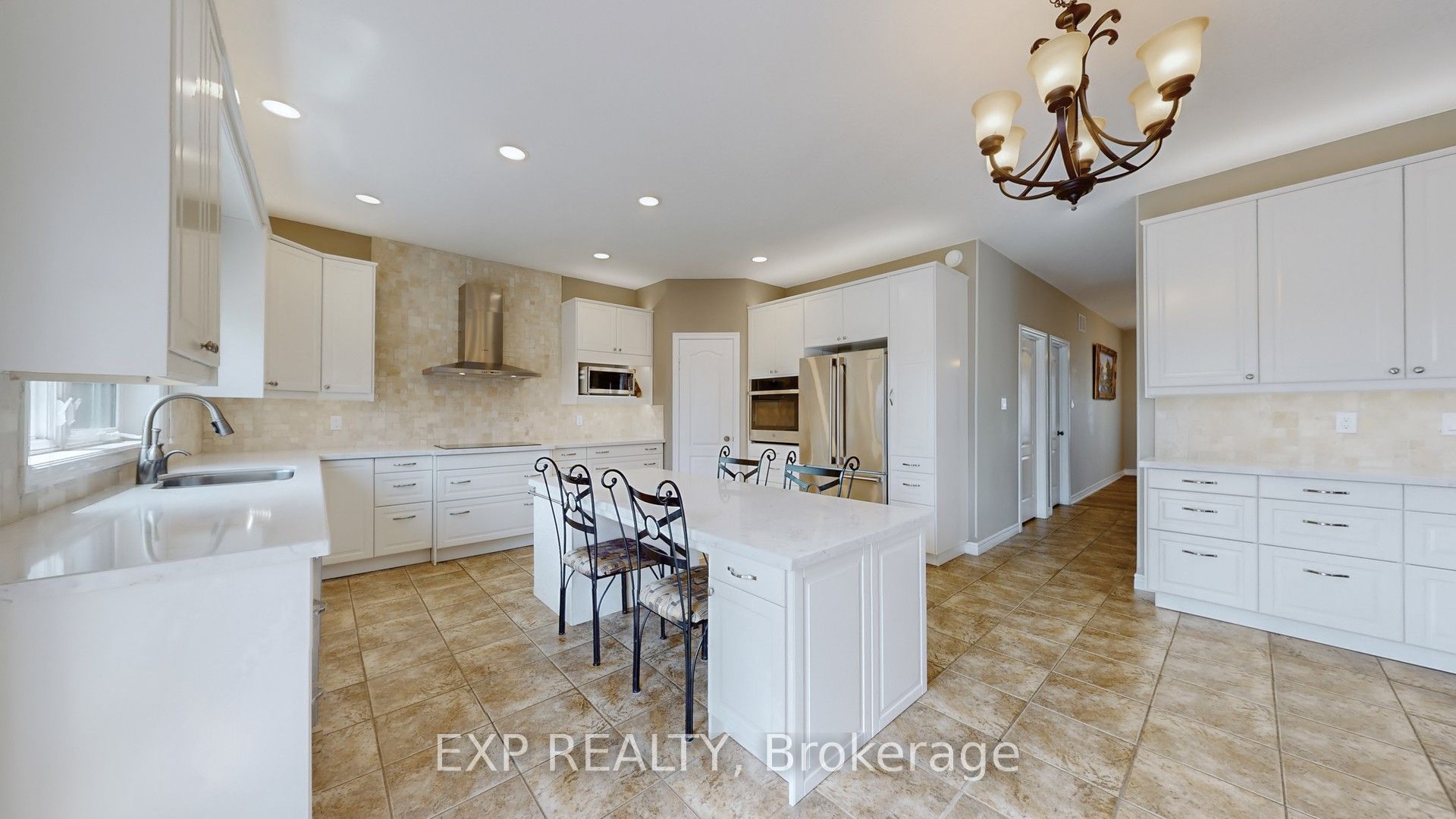 42 Somerville Crescent Property Photo 15