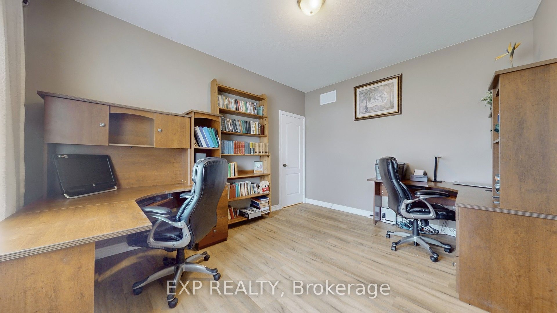 42 Somerville Crescent Property Photo 25
