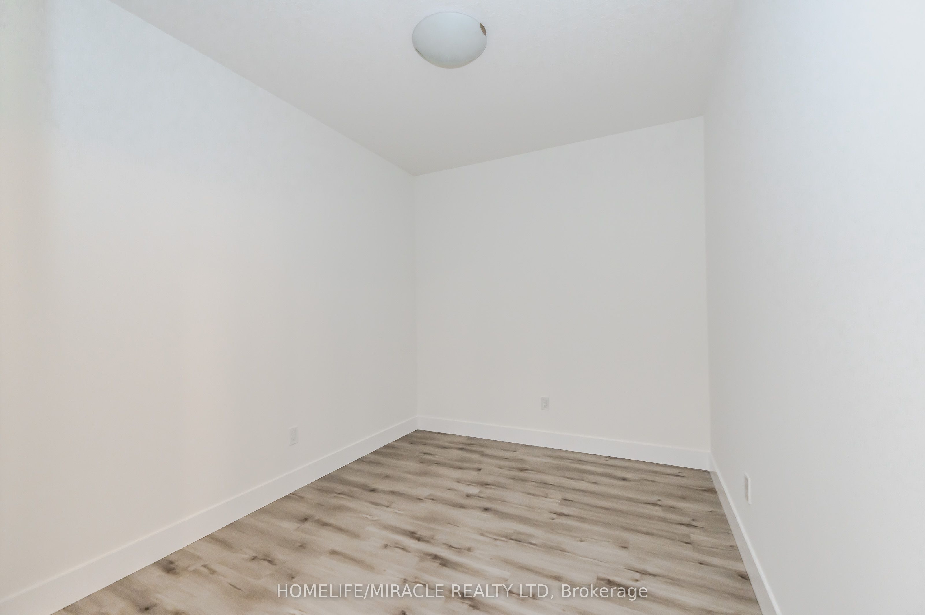 1101 Lackner Place T5 Property Photo 27