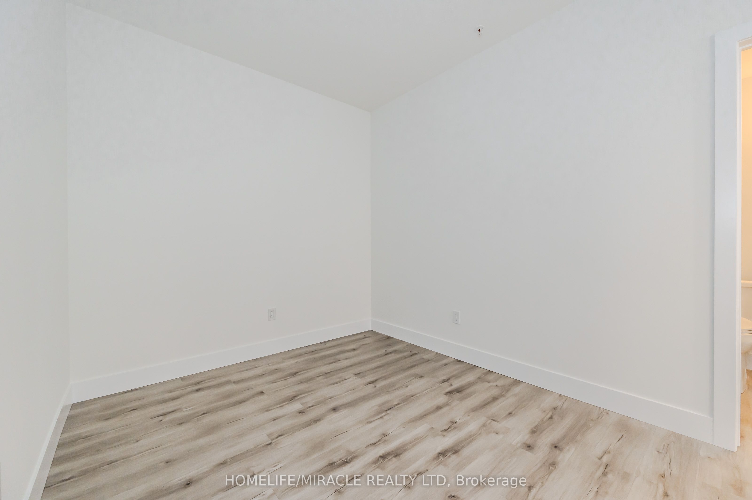 1101 Lackner Place T5 Property Photo 28