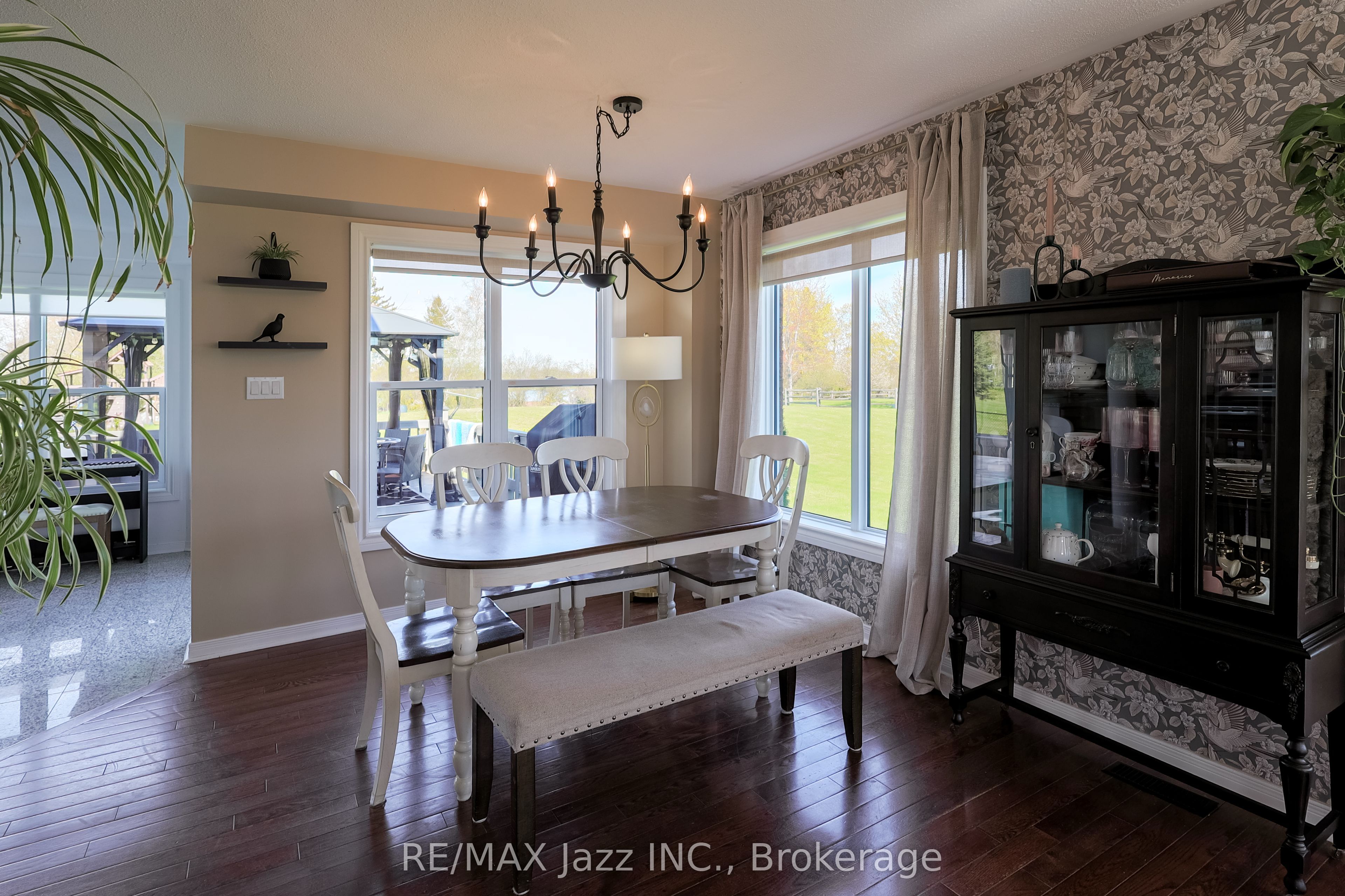 29 Songbird Crescent Property Photo 7