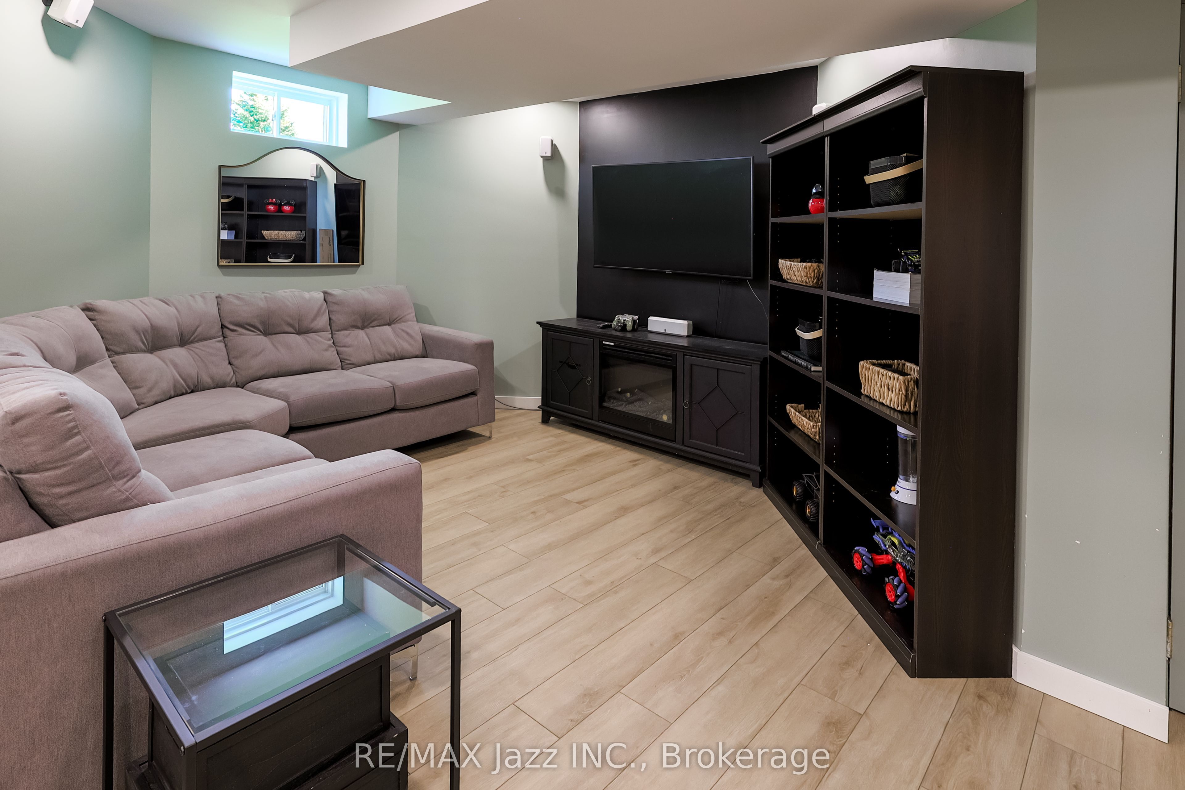 29 Songbird Crescent Property Photo 21