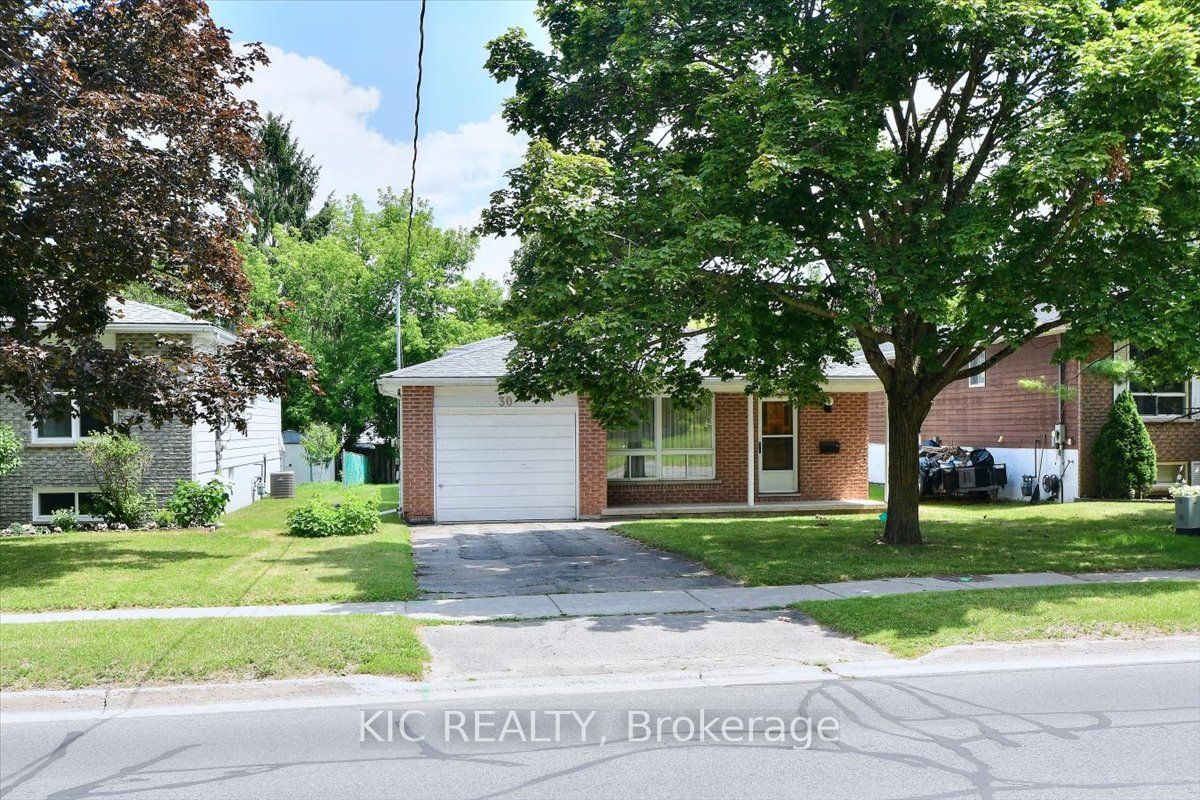30 Kawartha Heights Boulevard Property Photo 1