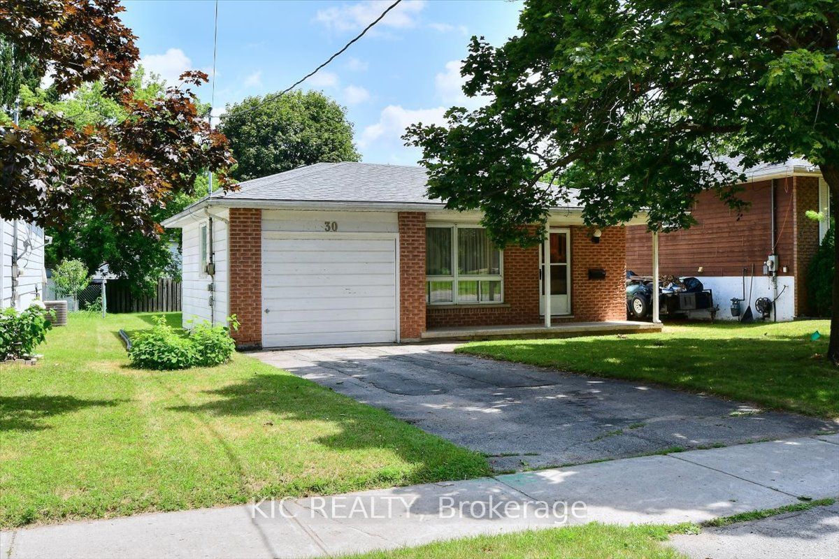 30 Kawartha Heights Boulevard Property Photo 2