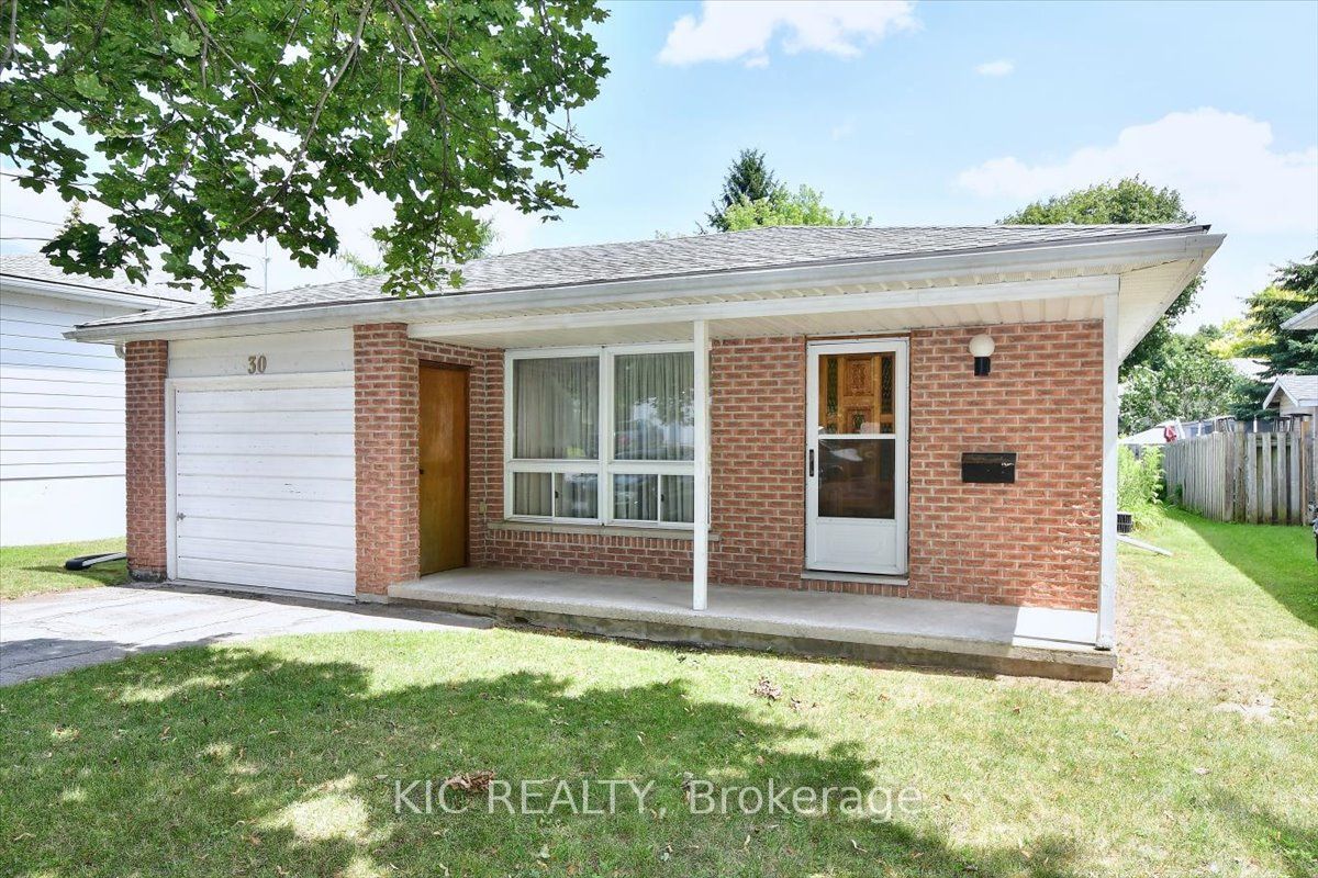 30 Kawartha Heights Boulevard Property Photo 4