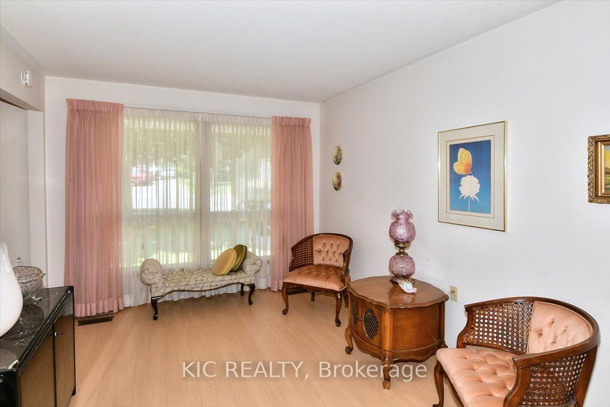 30 Kawartha Heights Boulevard Property Photo 9