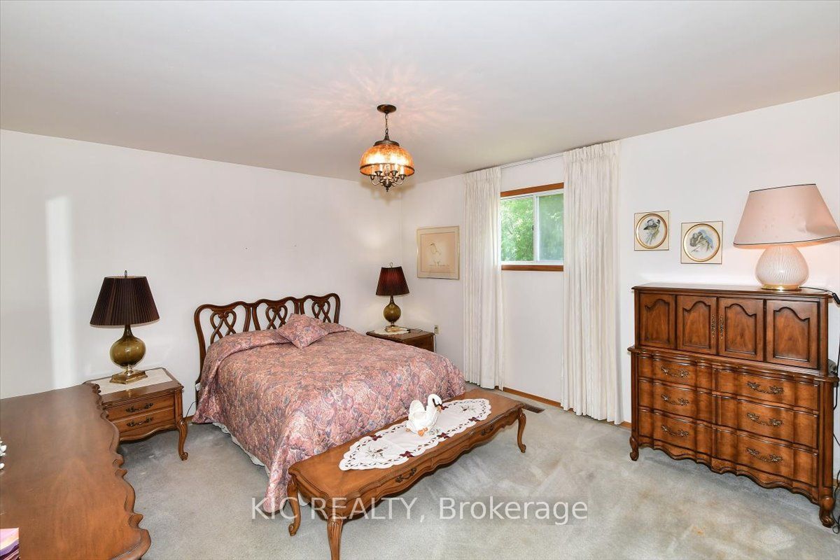 30 Kawartha Heights Boulevard Property Photo 15