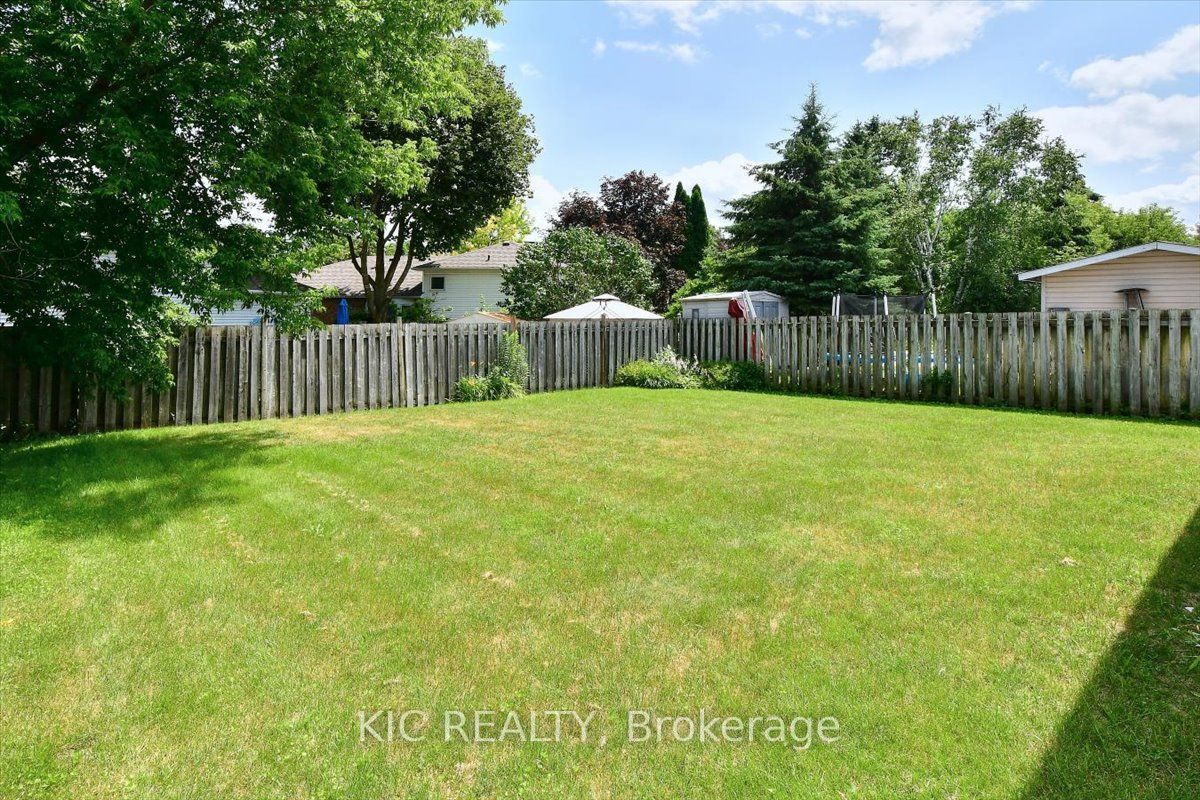 30 Kawartha Heights Boulevard Property Photo 25