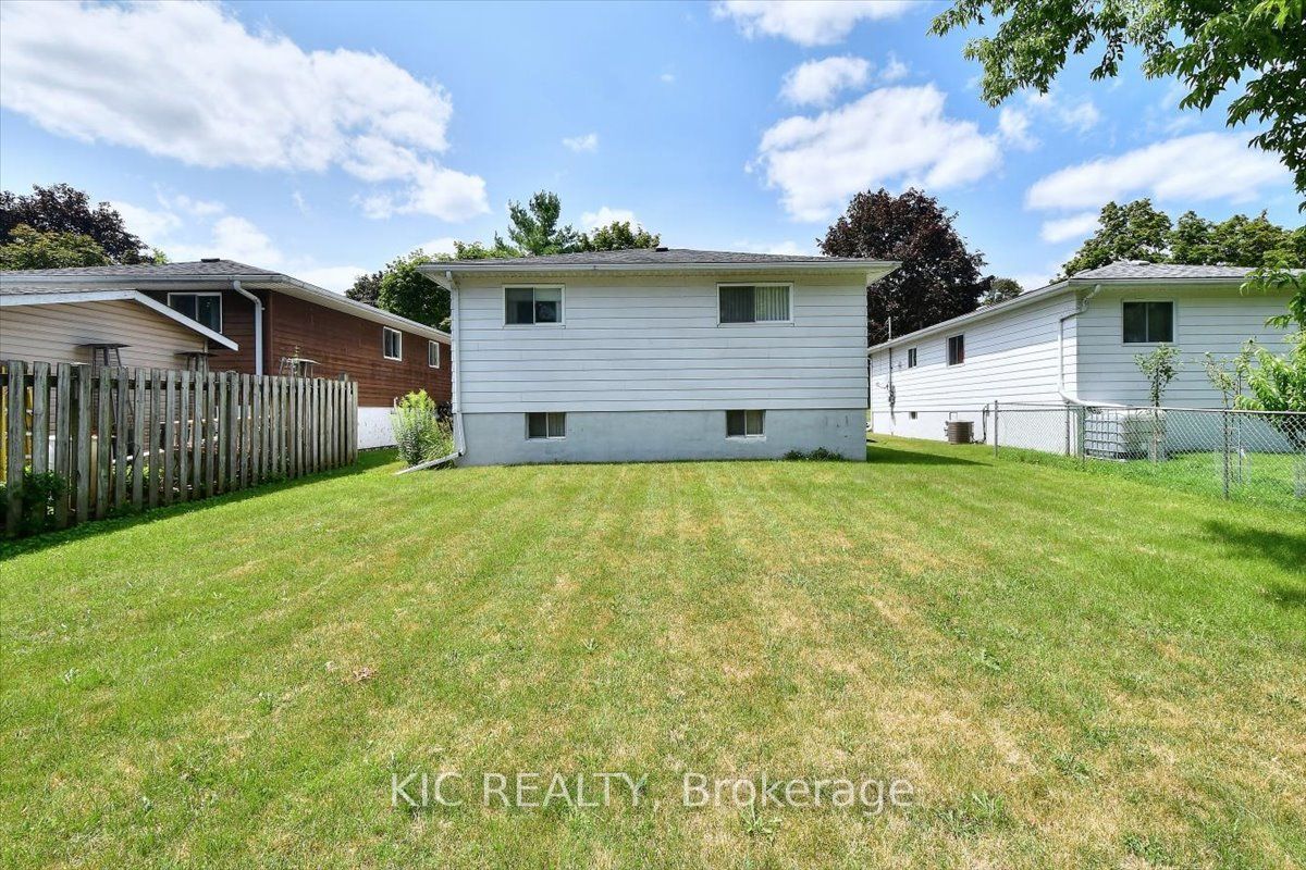 30 Kawartha Heights Boulevard Property Photo 27