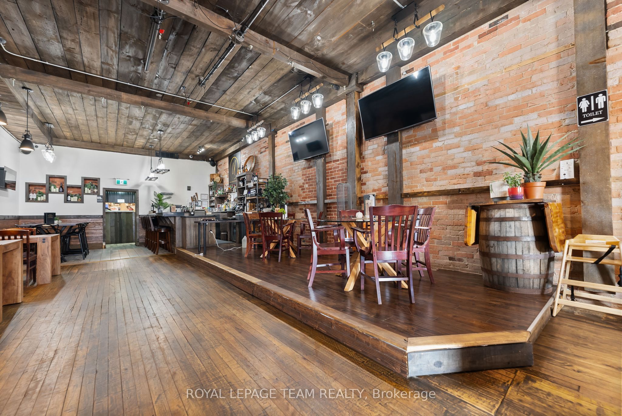 26 Elgin Street W Property Photo 9