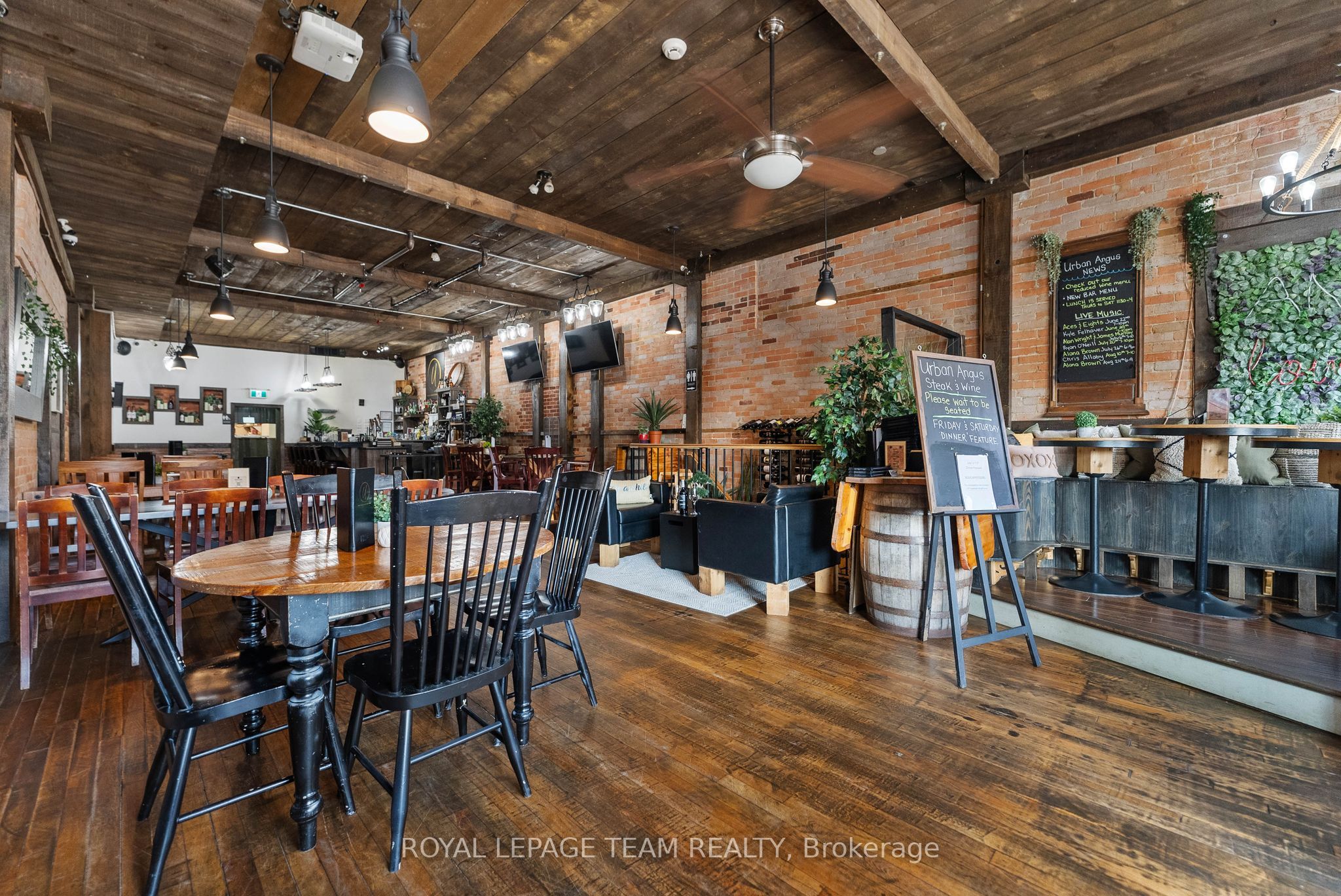 26 Elgin Street W Property Photo 12