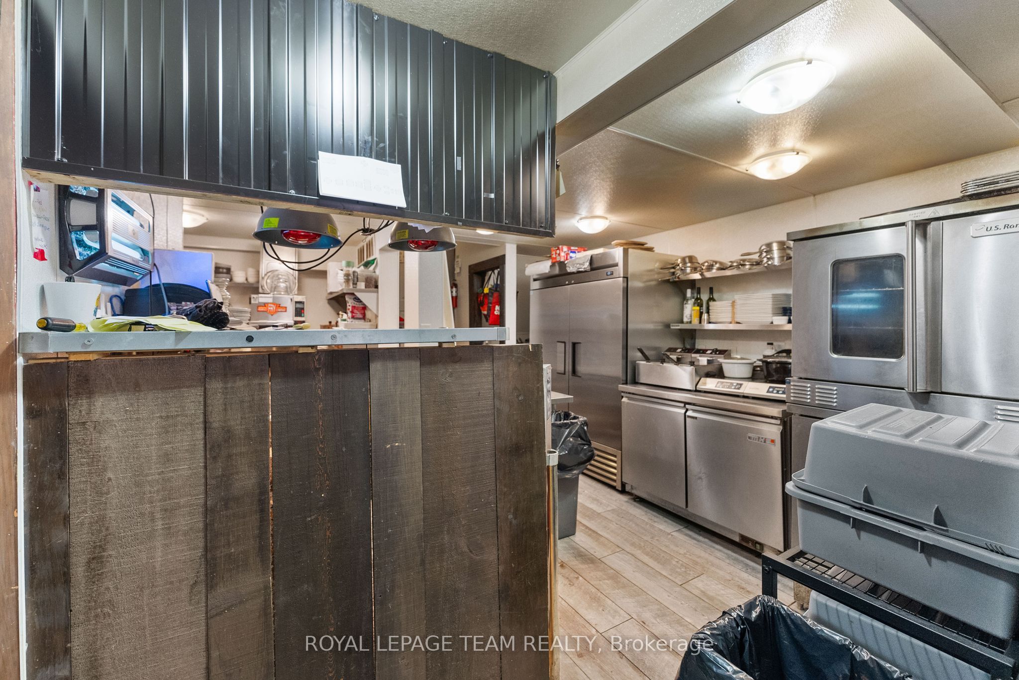 26 Elgin Street W Property Photo 15