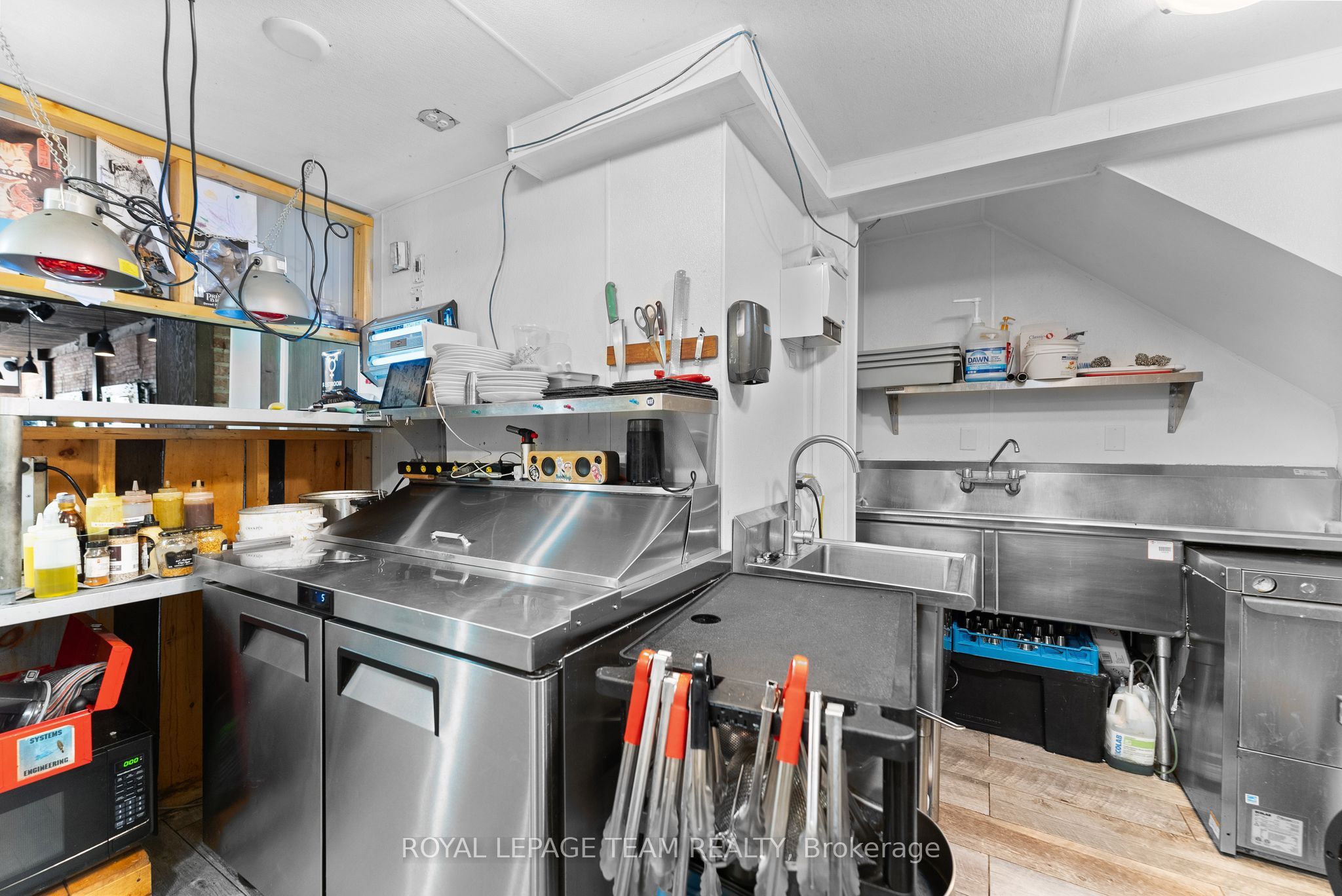 26 Elgin Street W Property Photo 16