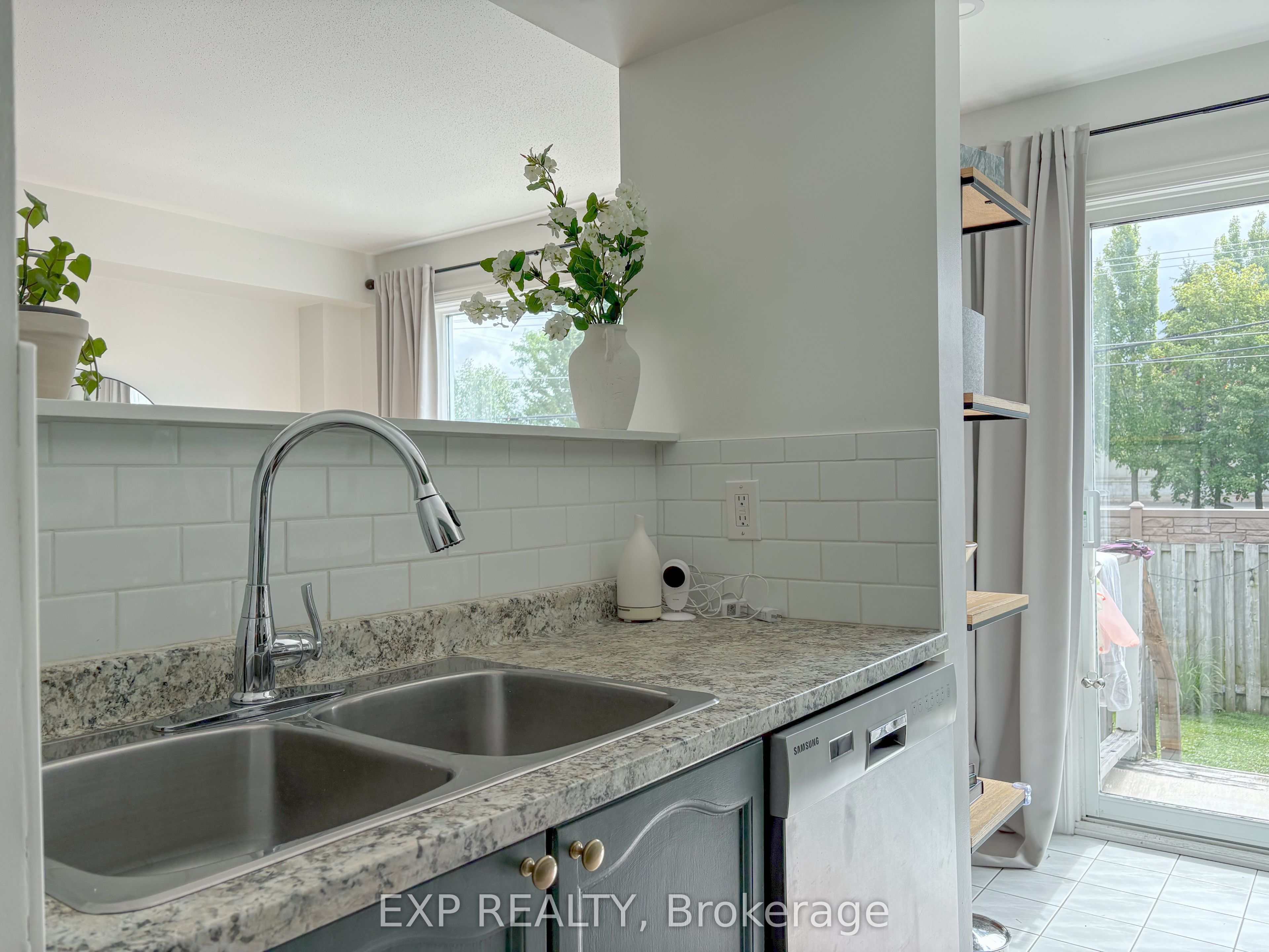 16 Crampton Drive Property Photo 13
