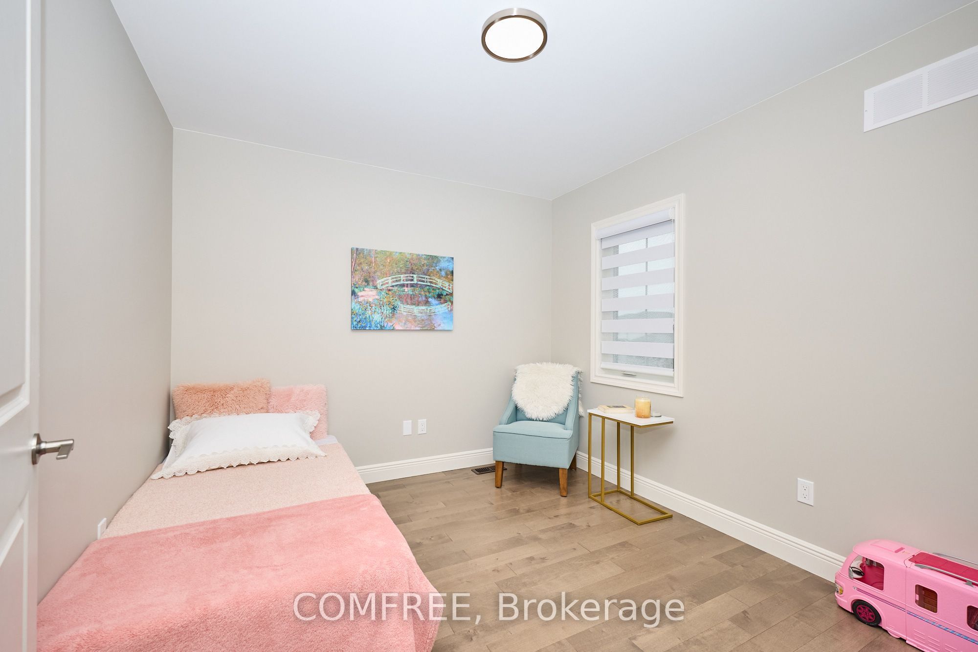 8880 Angie Drive Property Photo 10