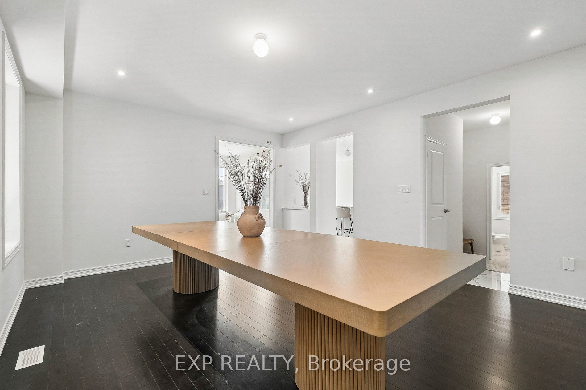 285 Chippewa Avenue Property Photo 7