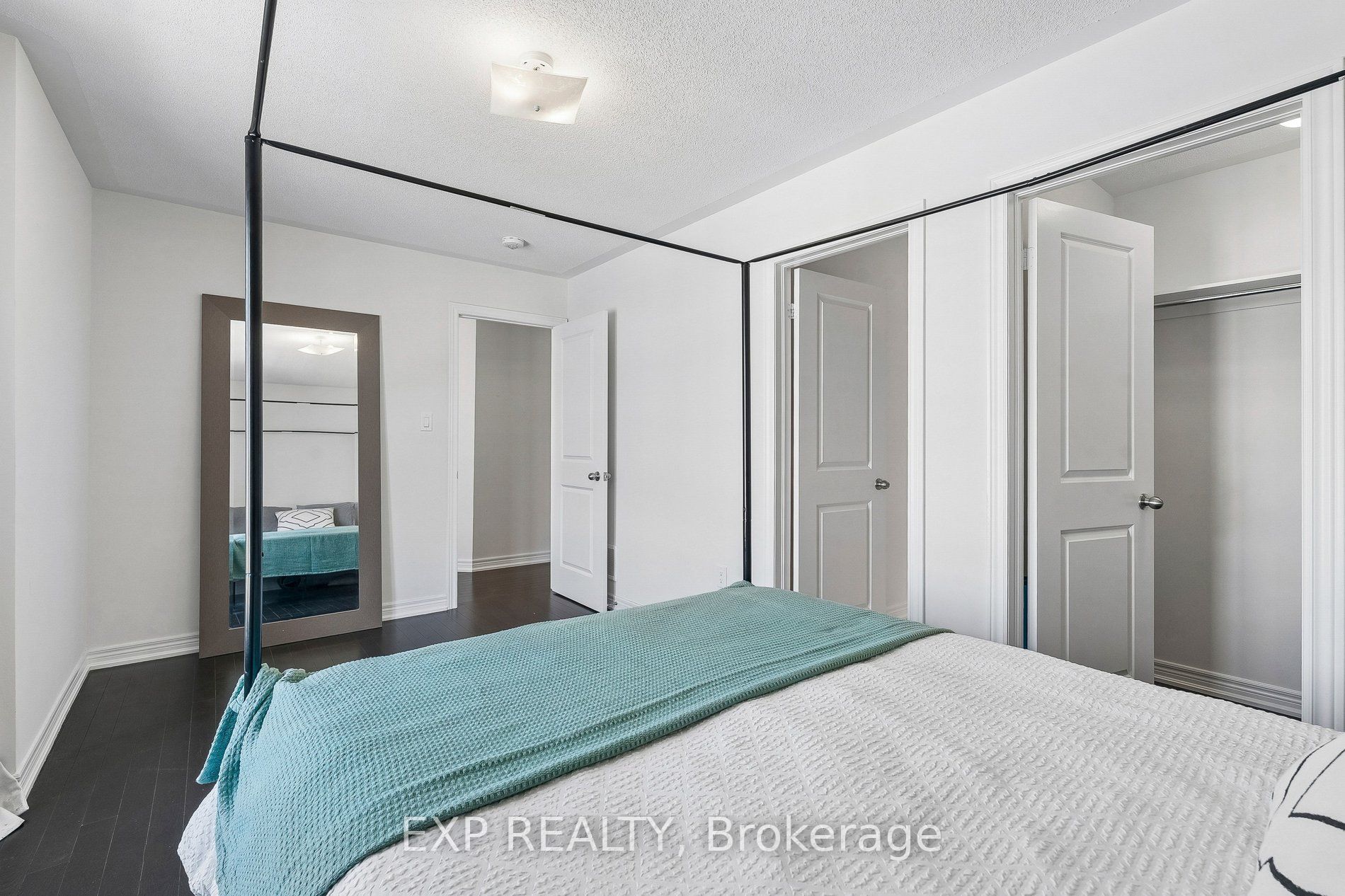 285 Chippewa Avenue Property Photo 28