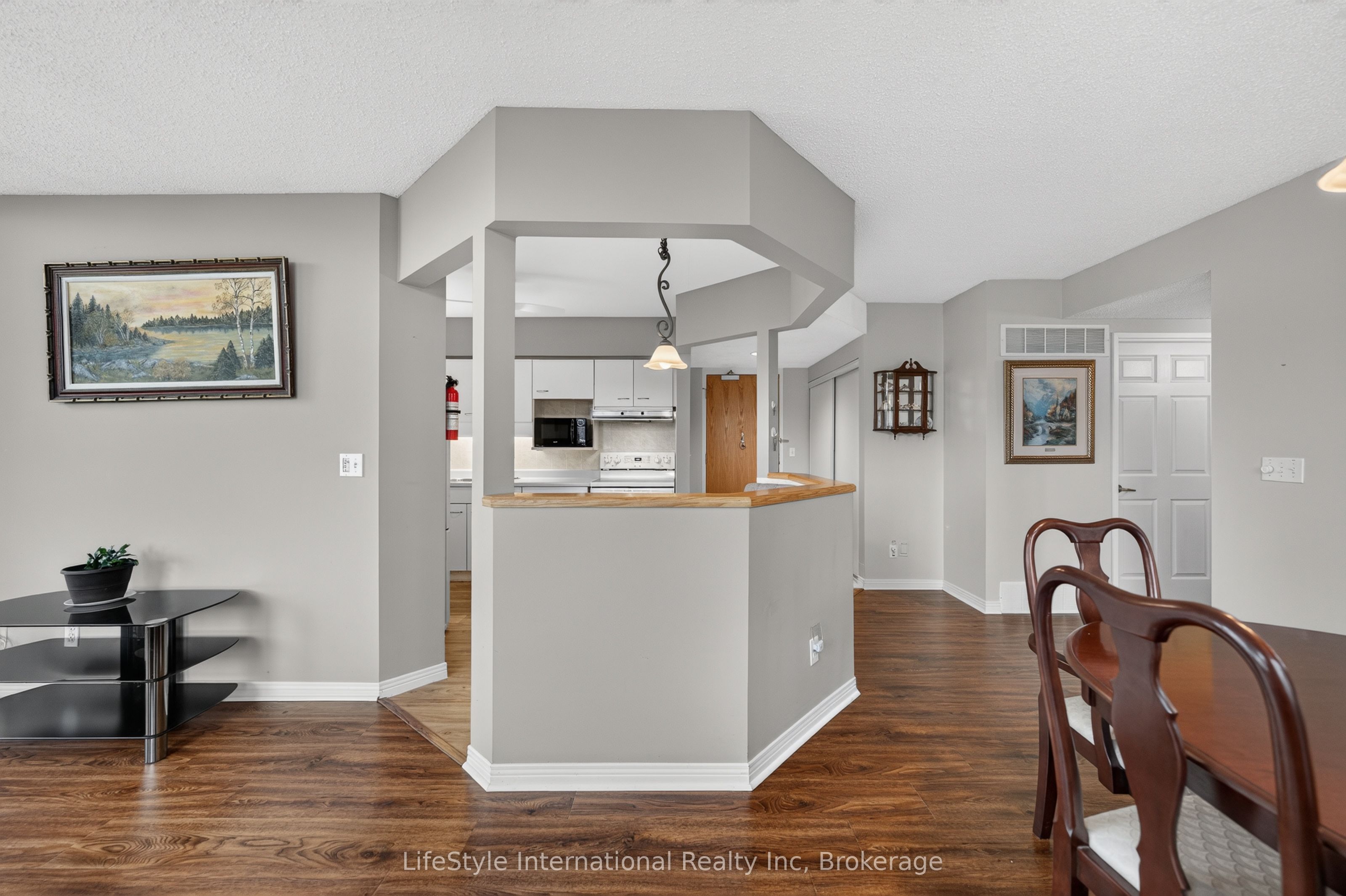 208 Silvercreek Parkway N 307 Property Photo 4
