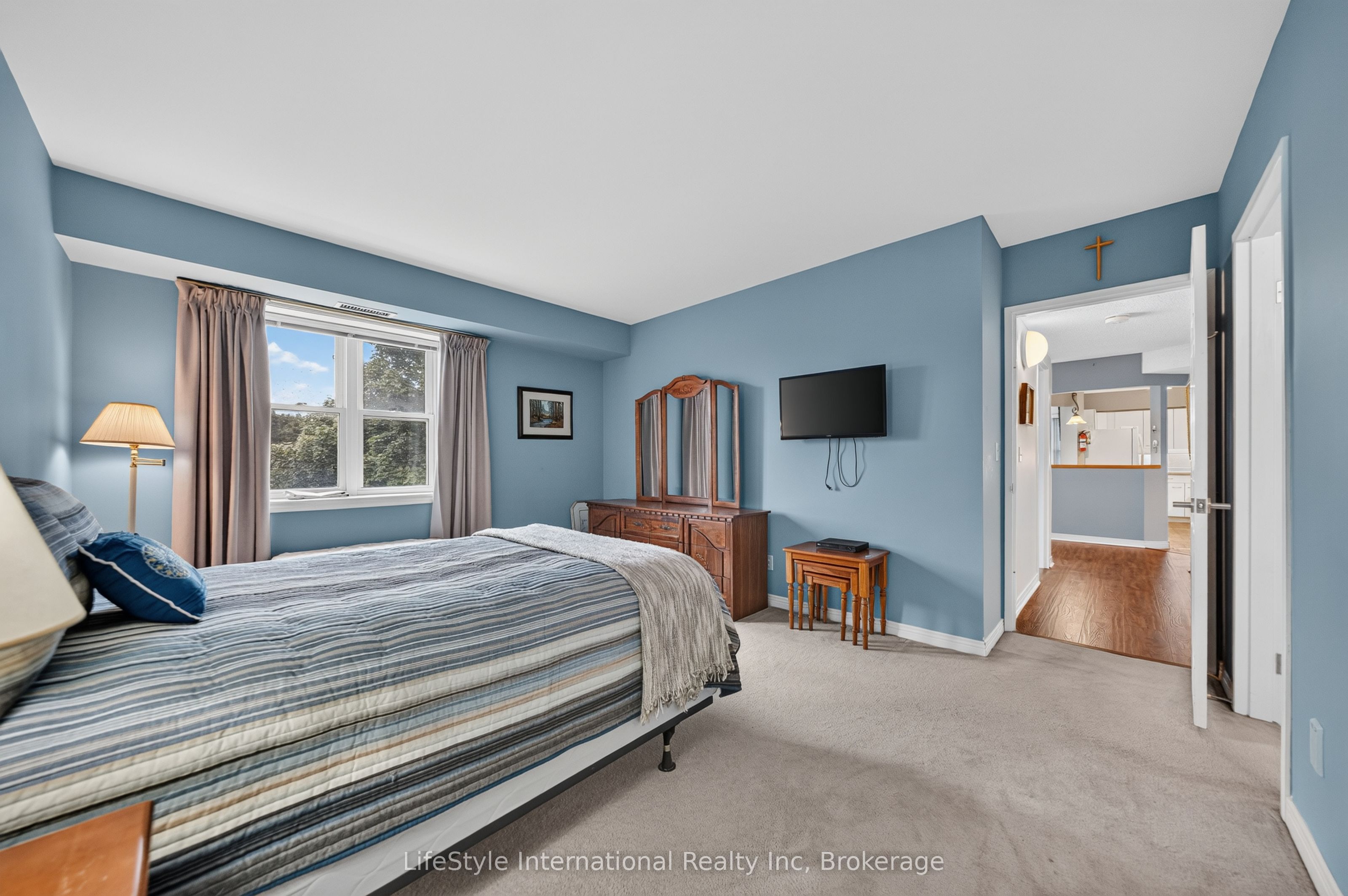 208 Silvercreek Parkway N 307 Property Photo 17