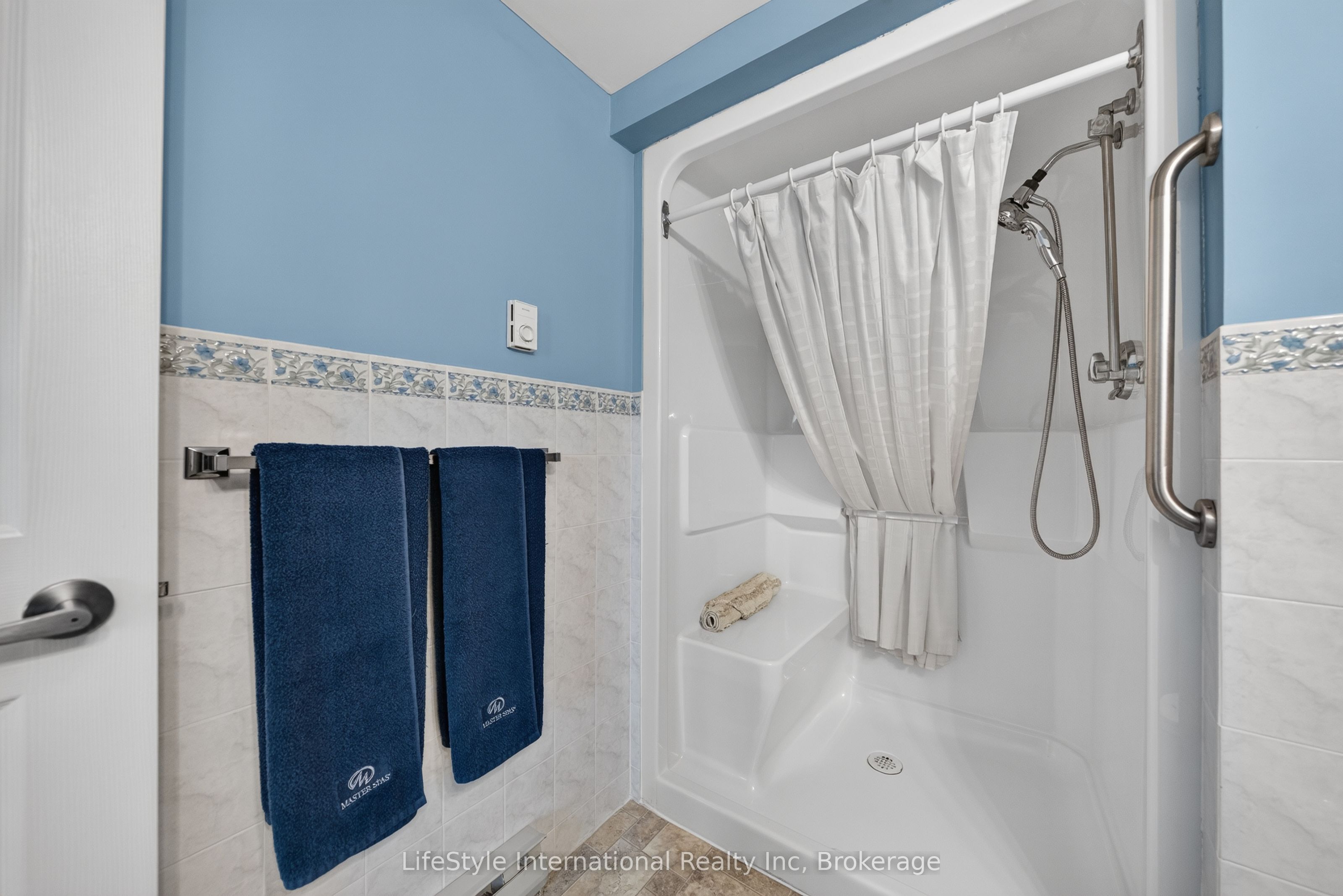 208 Silvercreek Parkway N 307 Property Photo 21