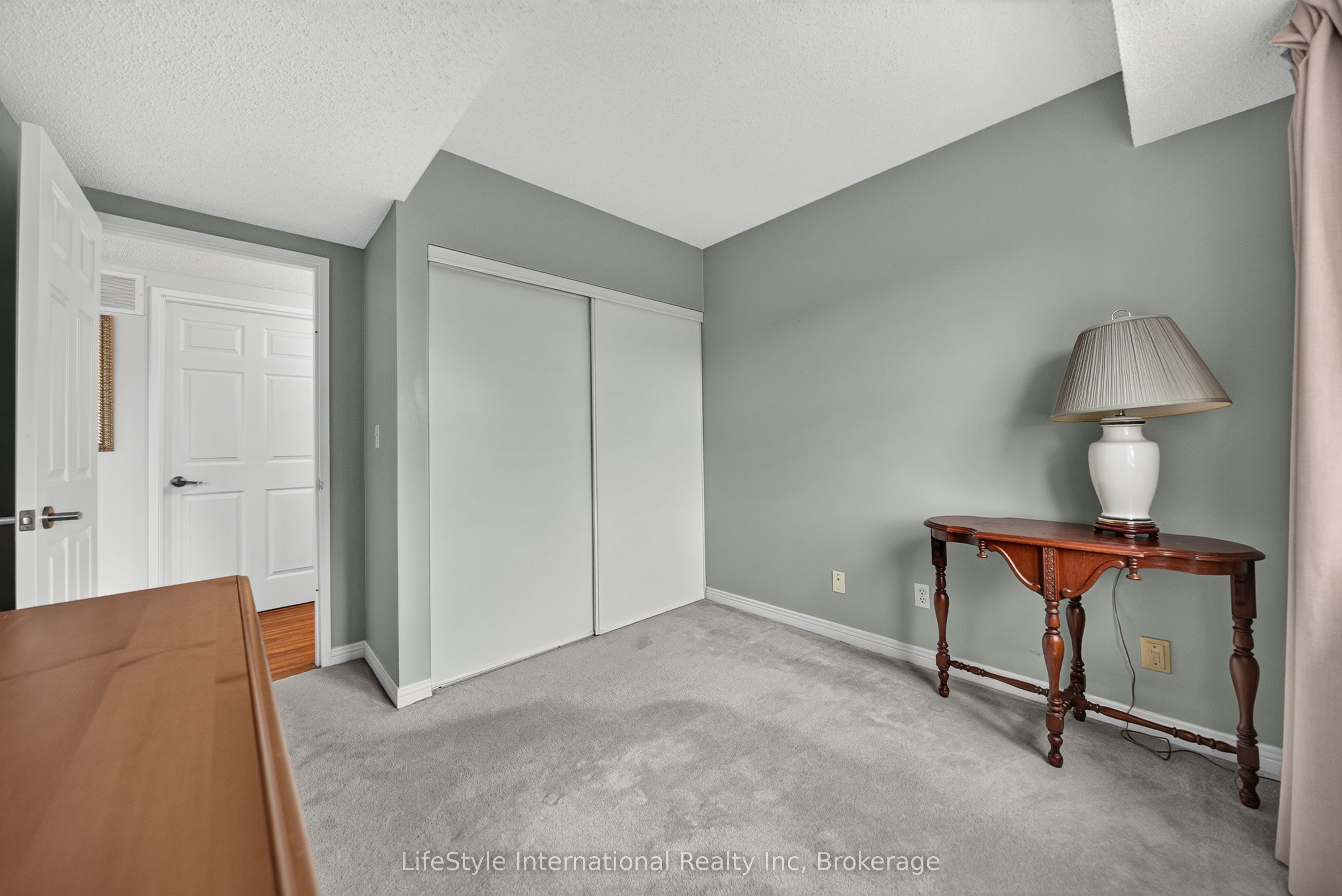 208 Silvercreek Parkway N 307 Property Photo 26
