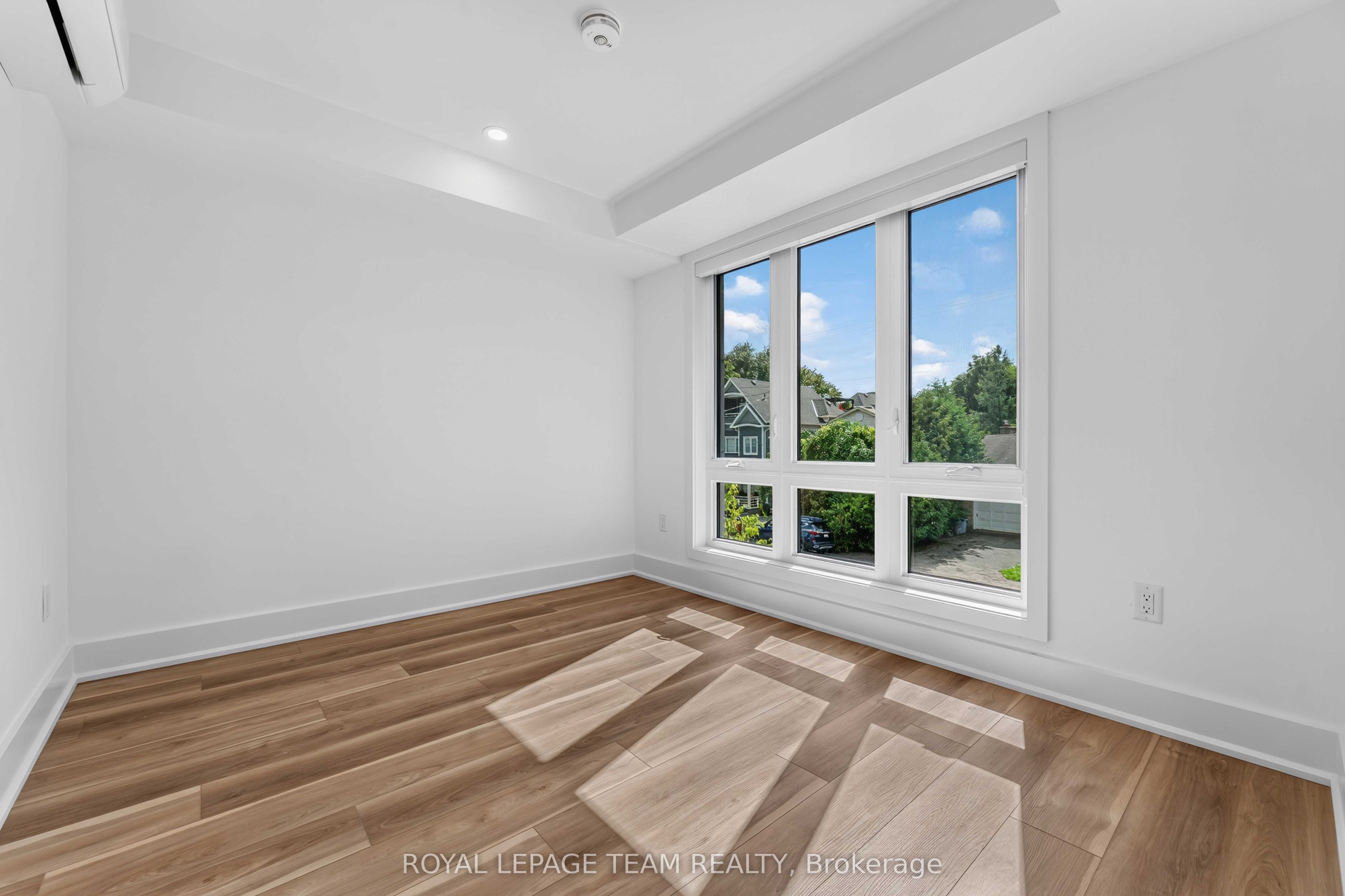 549 Melbourne Avenue 7 Property Photo 10