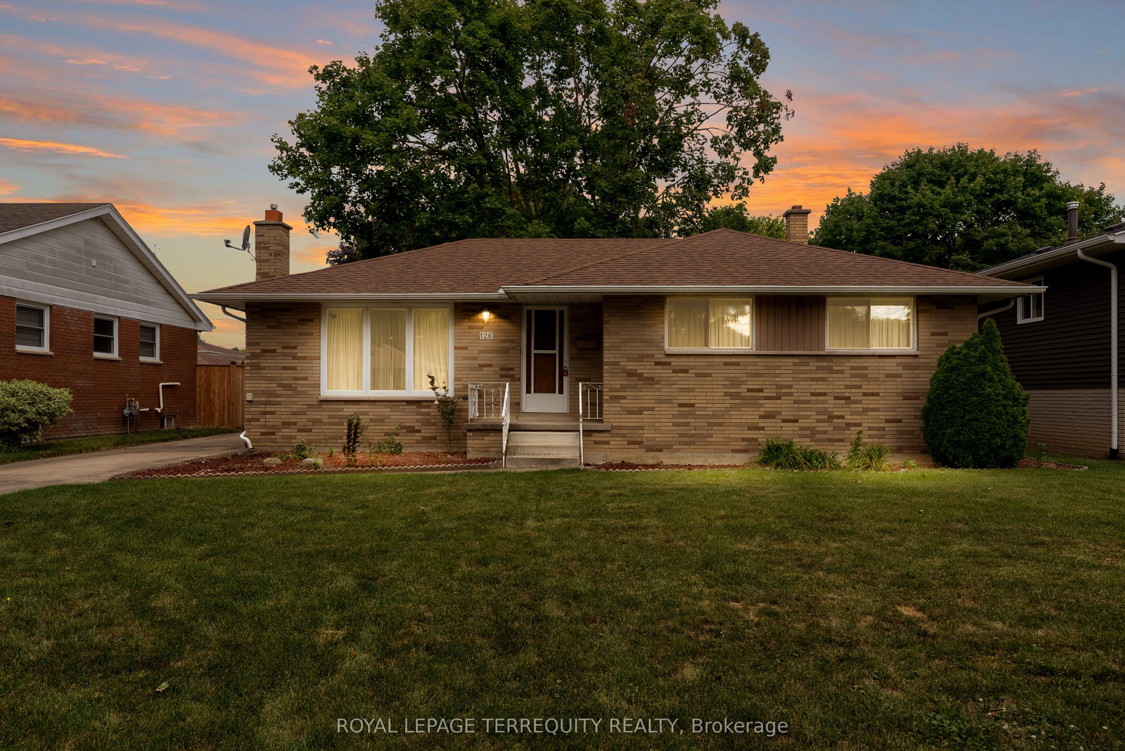 126 Partridge Crescent Property Photo 5