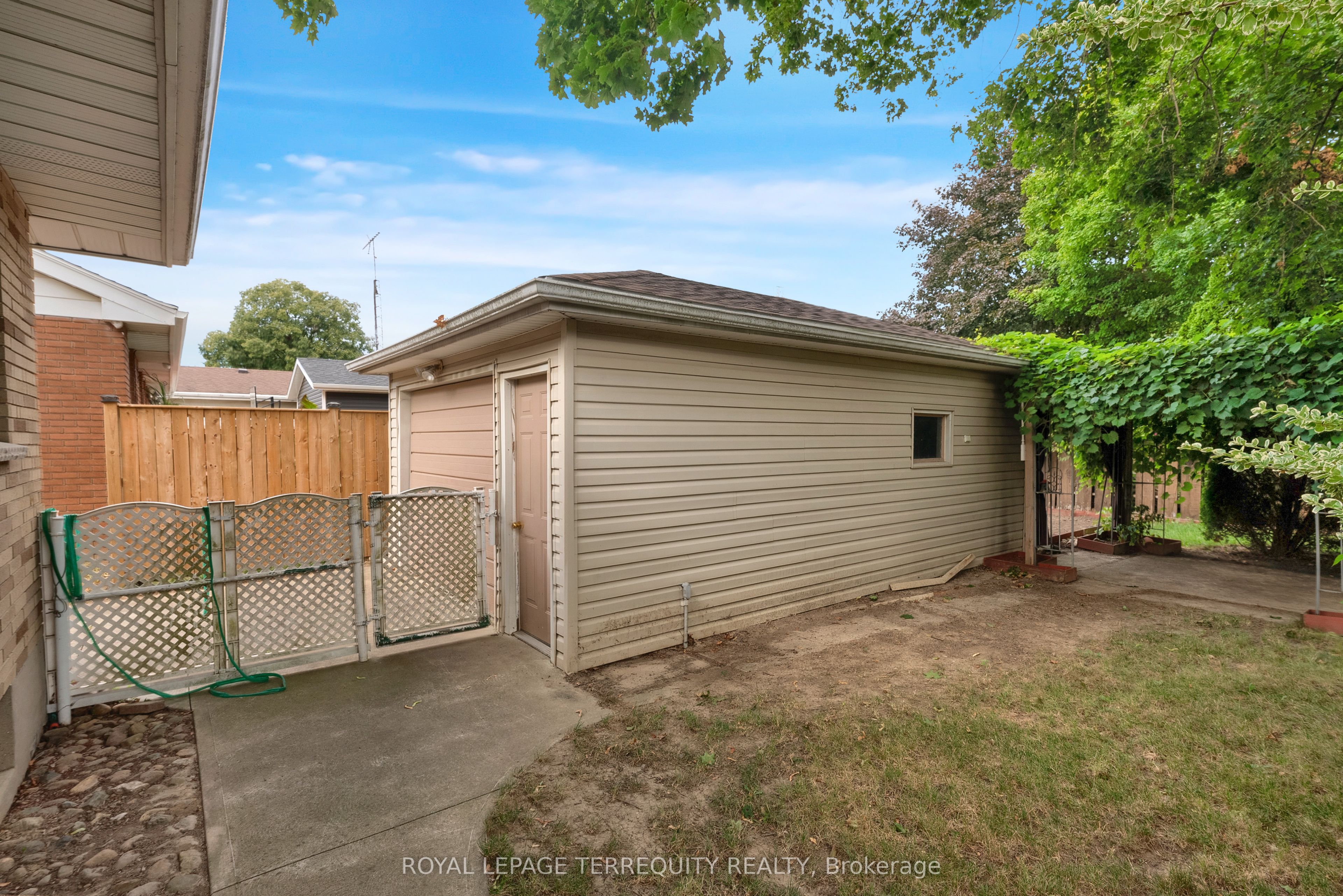 126 Partridge Crescent Property Photo 10