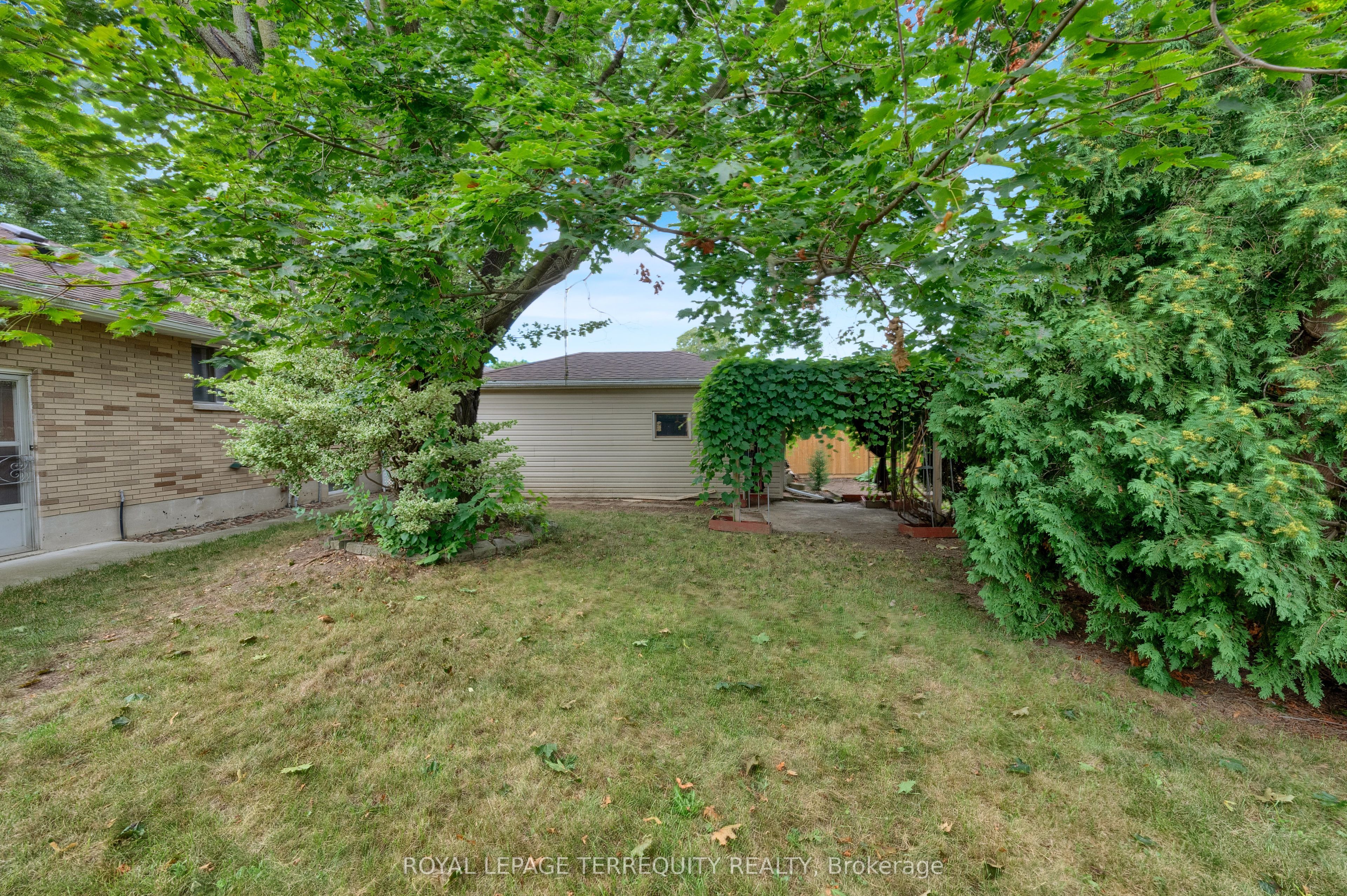 126 Partridge Crescent Property Photo 12