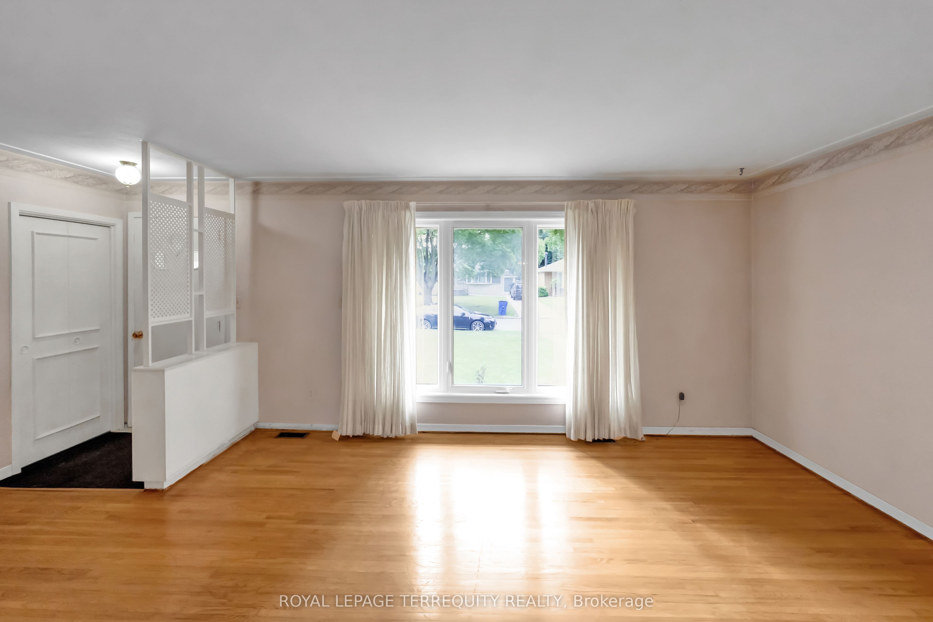 126 Partridge Crescent Property Photo 14