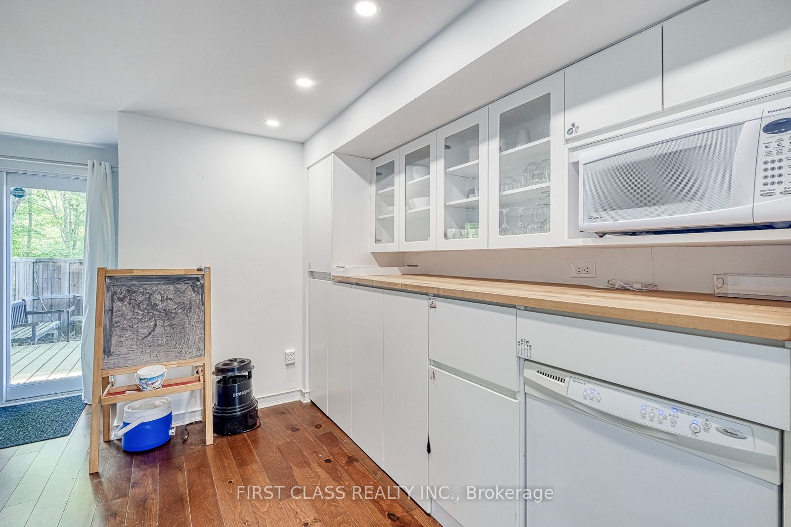 312a Henry Lane Property Photo 15