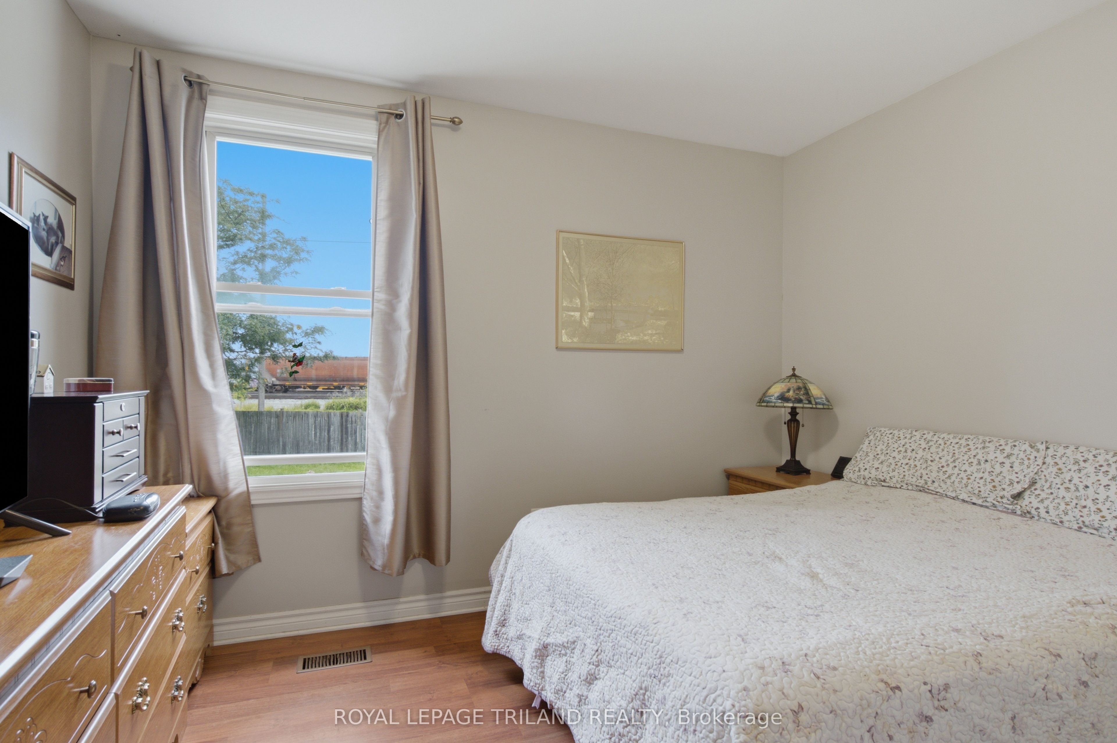 132 Oak Street Property Photo 13