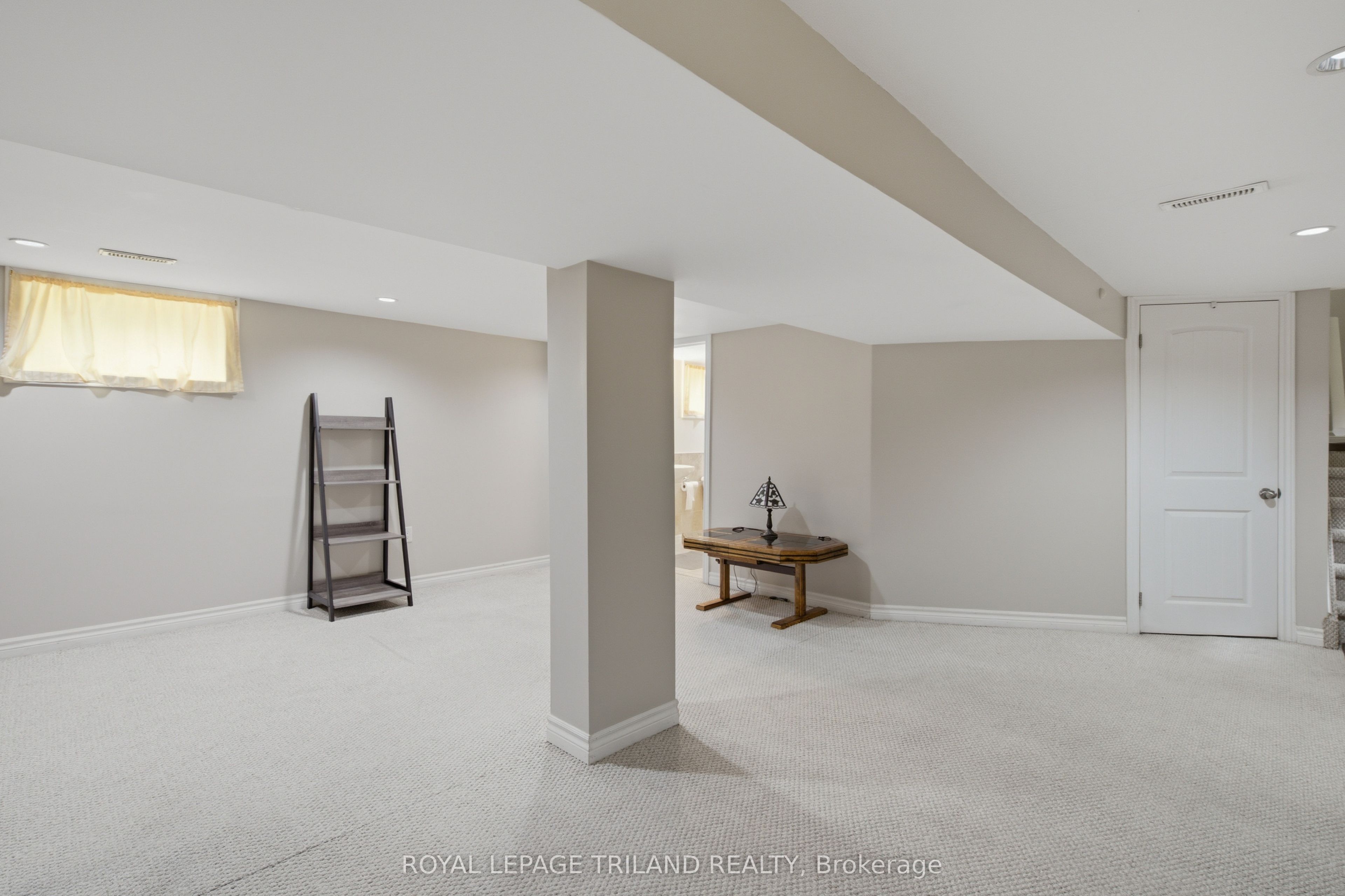 132 Oak Street Property Photo 15