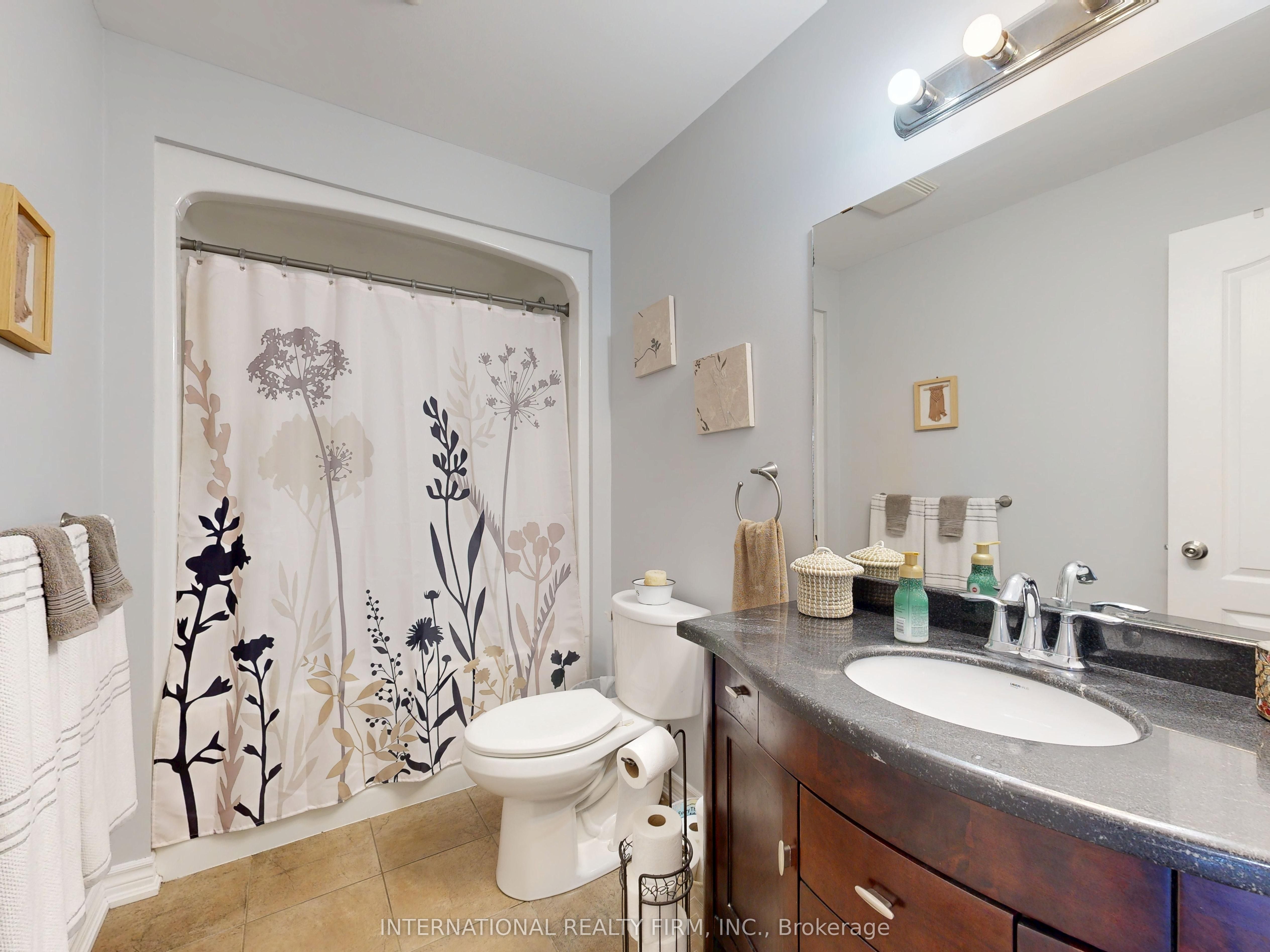 438 Stirling Way Property Photo 17