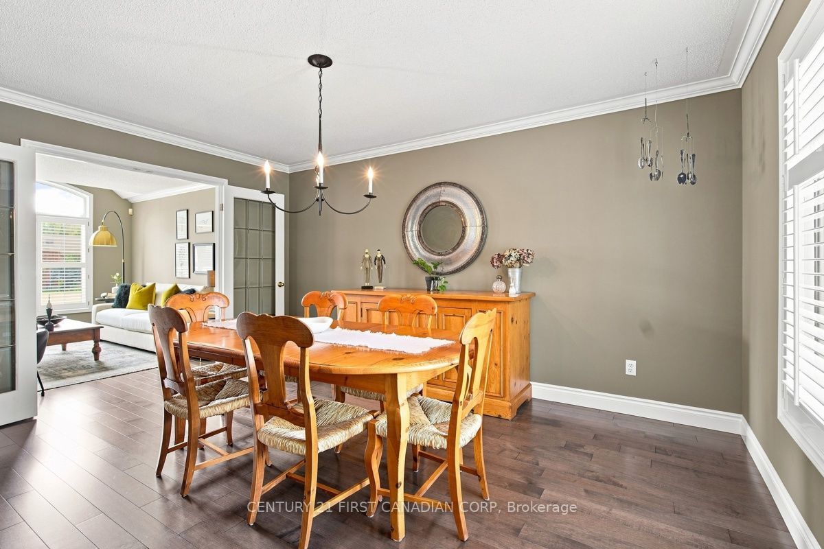 66 Cobblestone Street Property Photo 9
