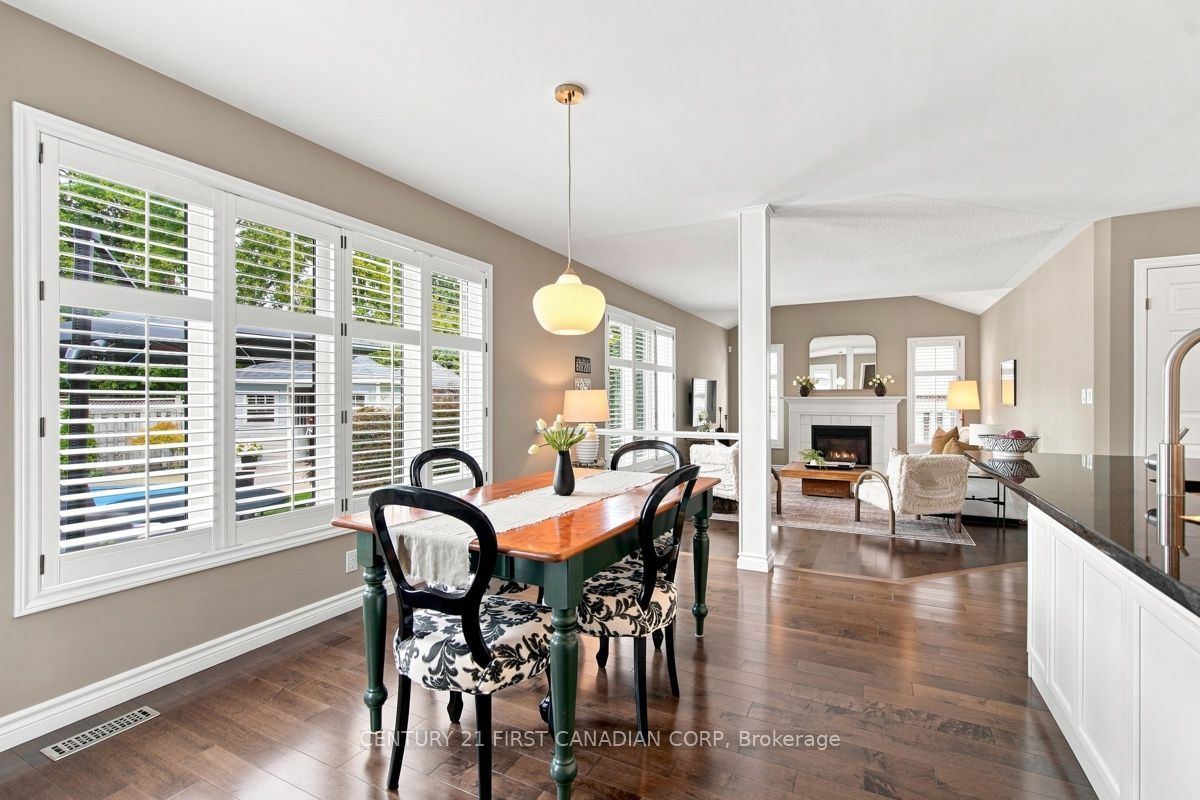 66 Cobblestone Street Property Photo 15
