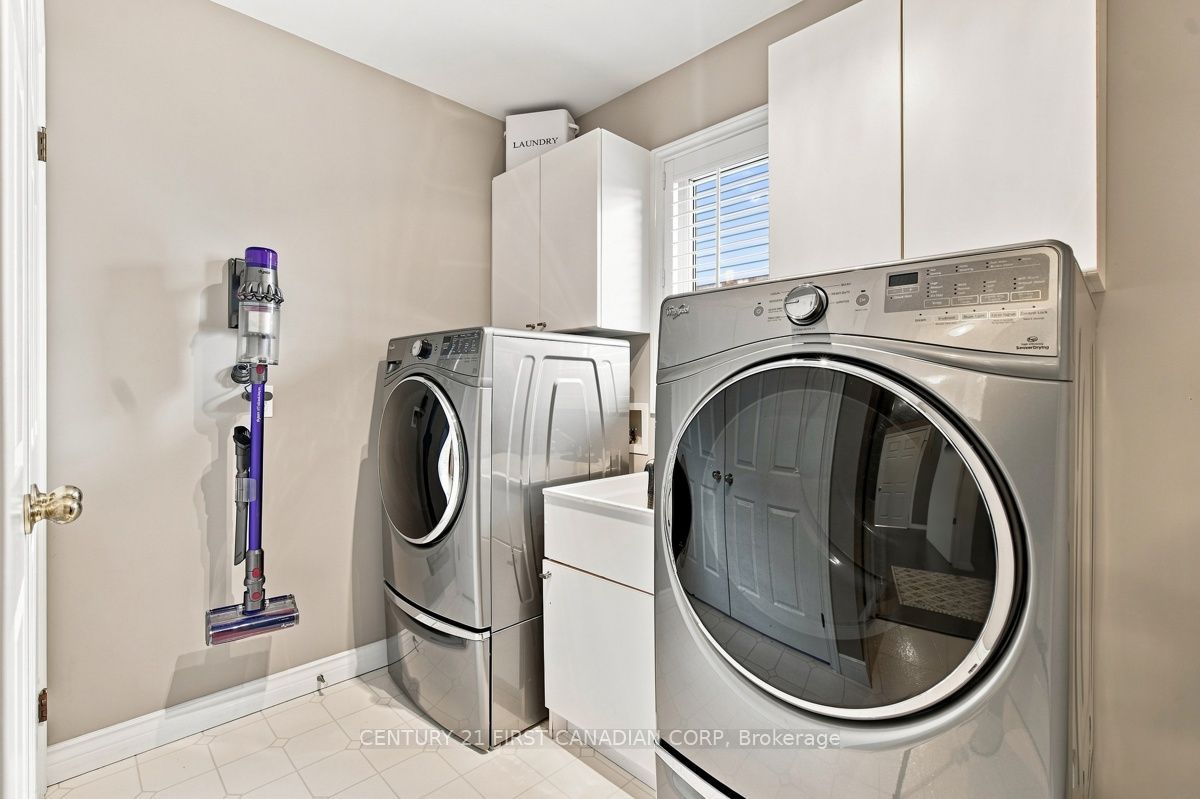 66 Cobblestone Street Property Photo 21
