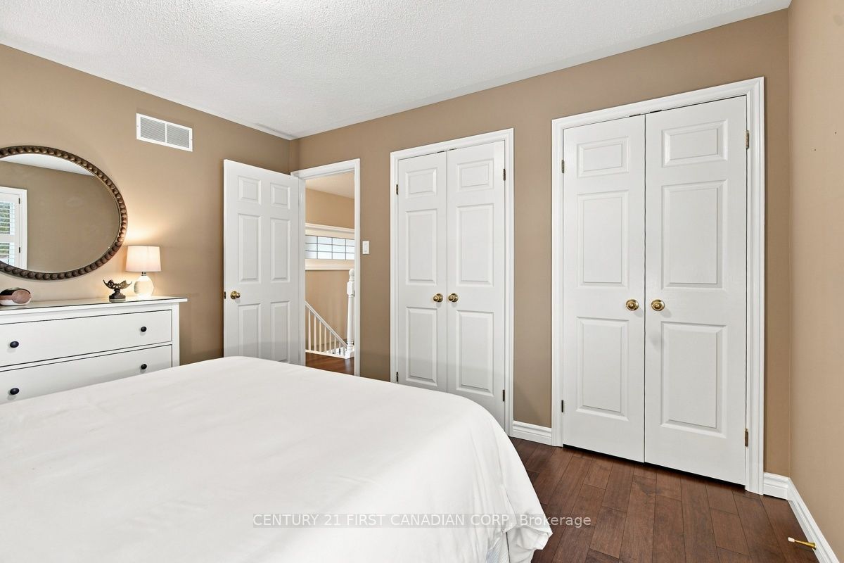 66 Cobblestone Street Property Photo 28