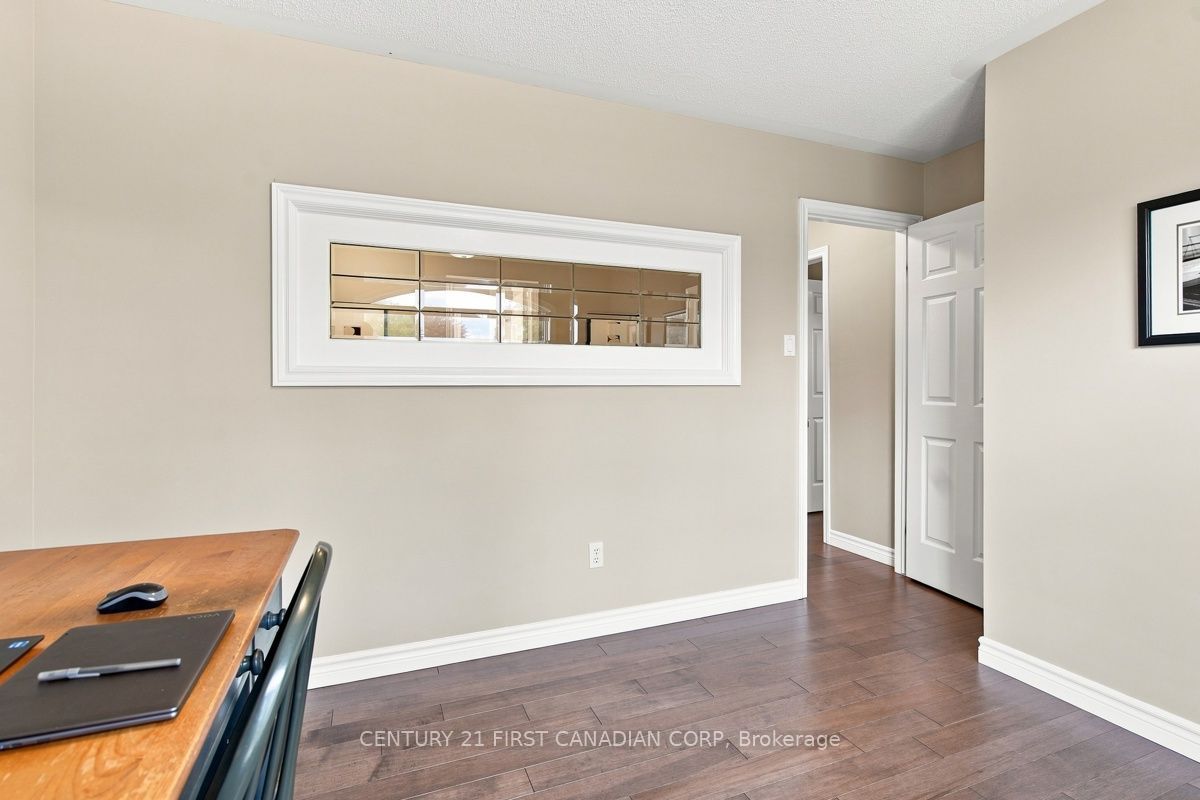 66 Cobblestone Street Property Photo 32