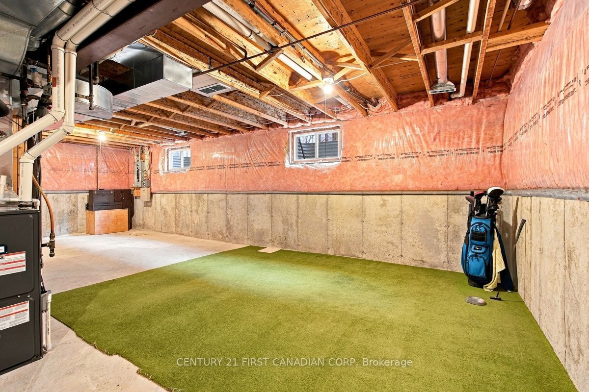 66 Cobblestone Street Property Photo 34